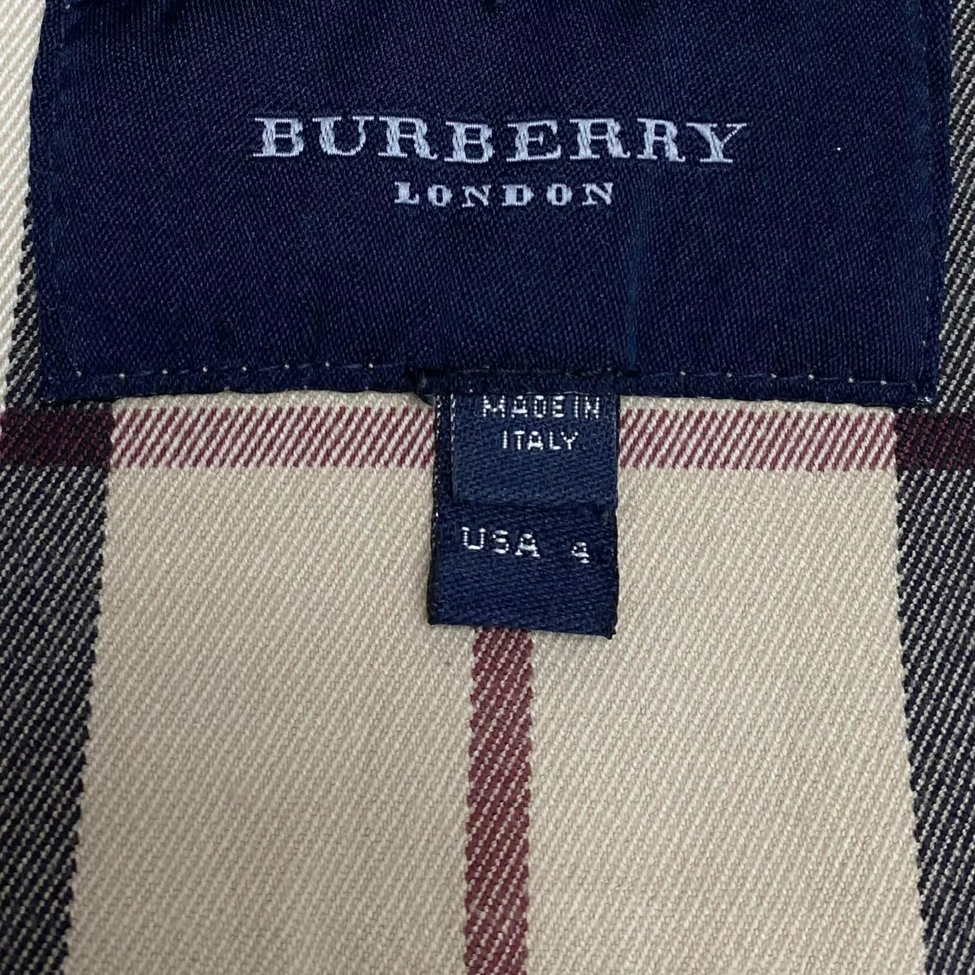 Jaqueta Burberry Xadrez Tradicional