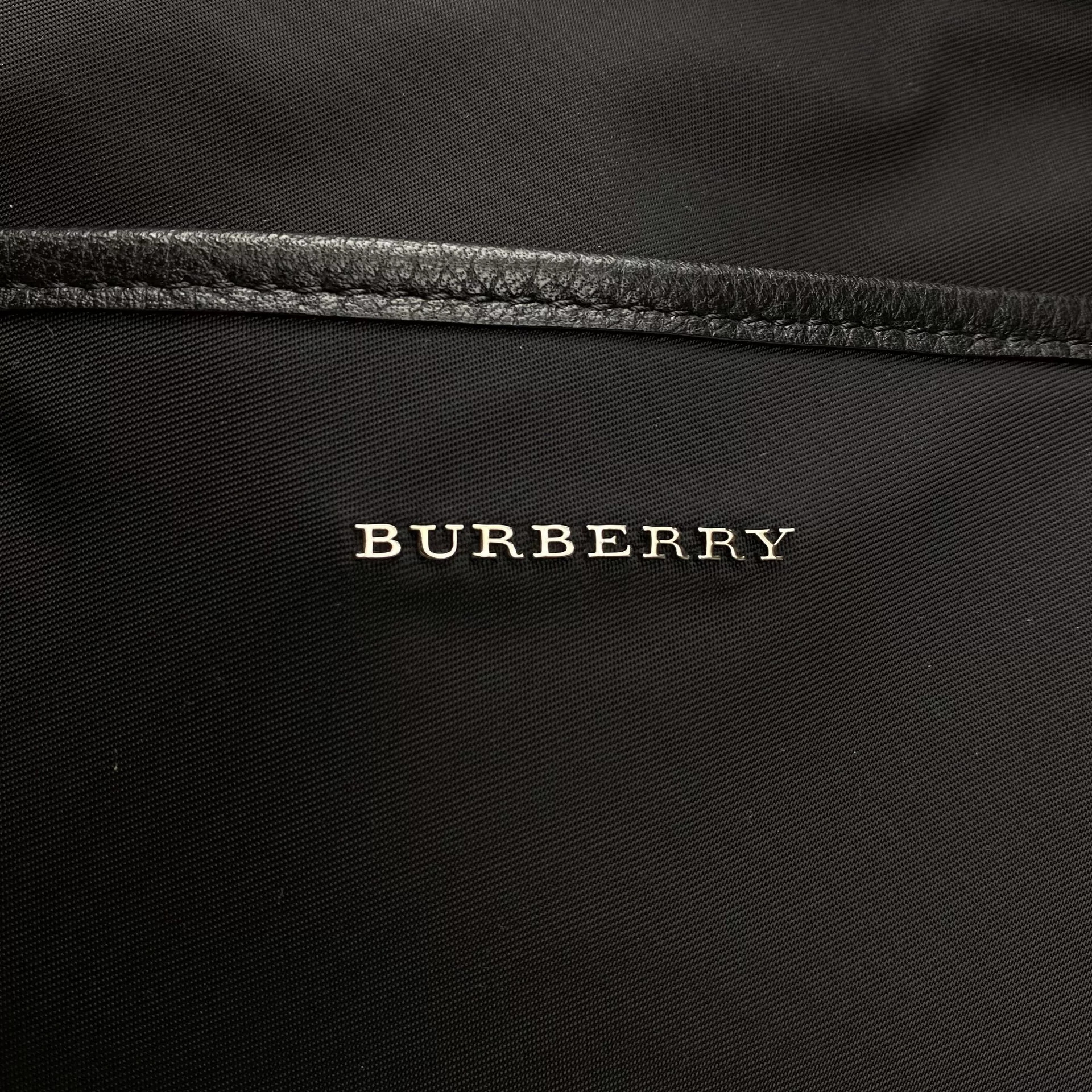 Bolsa Burberry Tote Nylon Preta