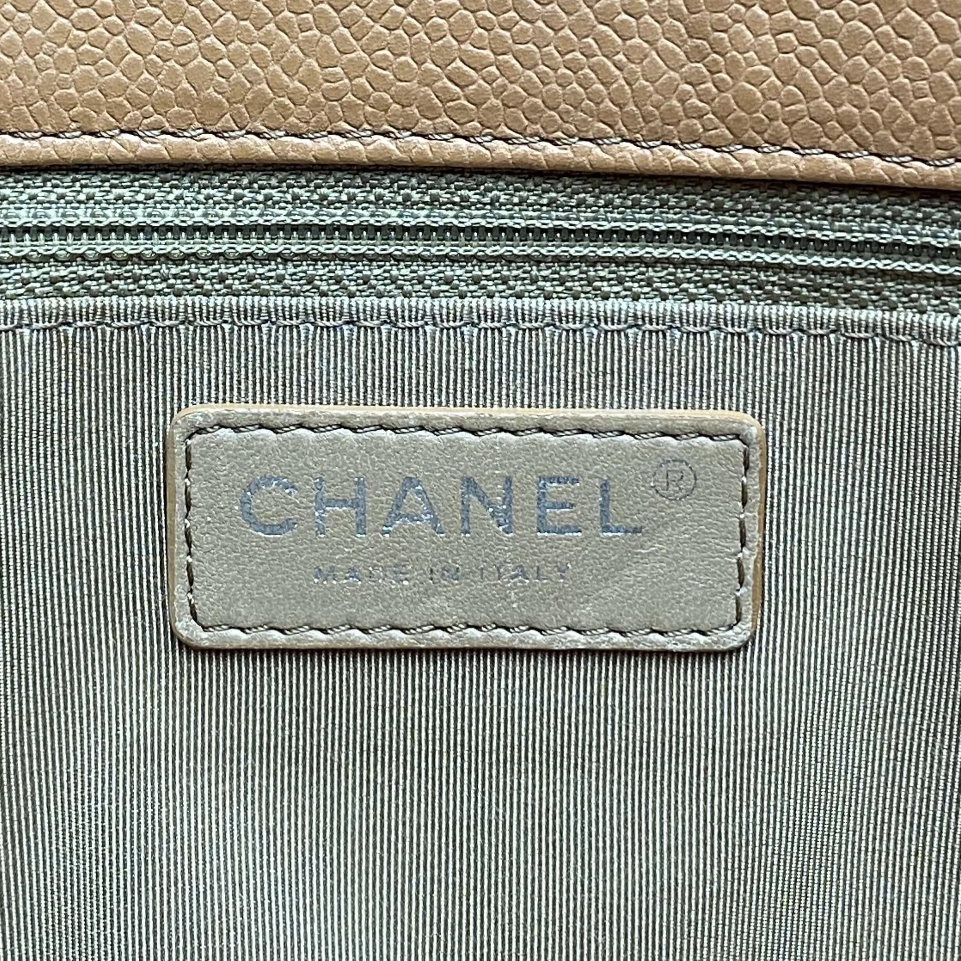 Bolsa Chanel Matelassê Couro Caramelo