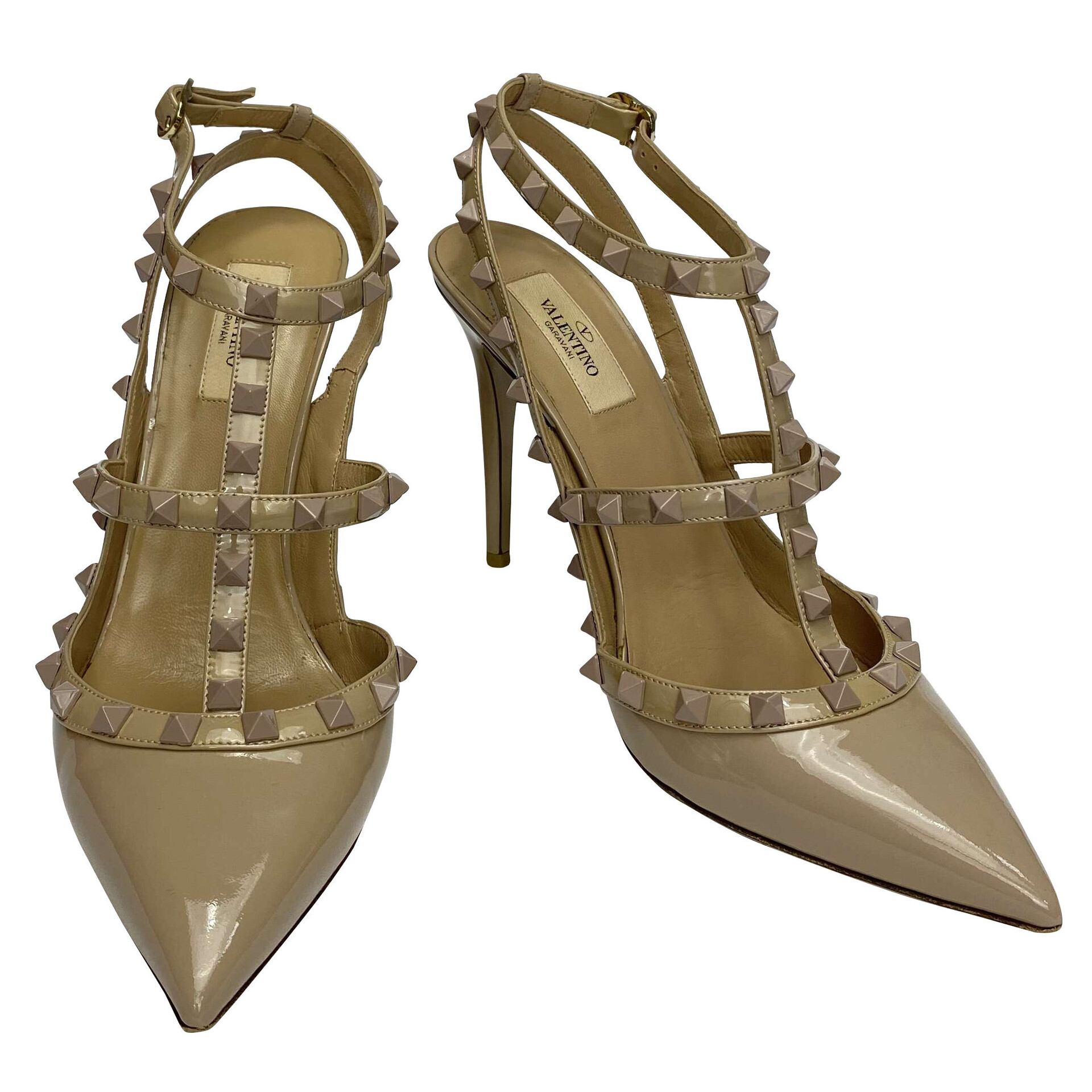 Sapato Valentino Garavani Rockstud Verniz Bege