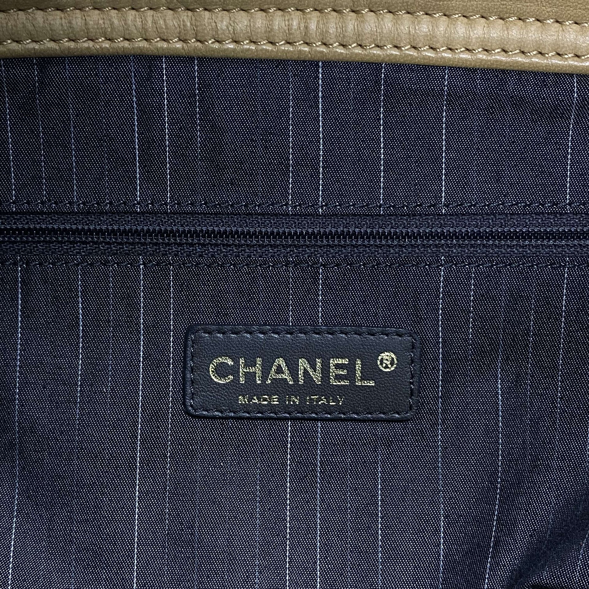 Bolsa Chanel Portobello Zip Tote Bicolor