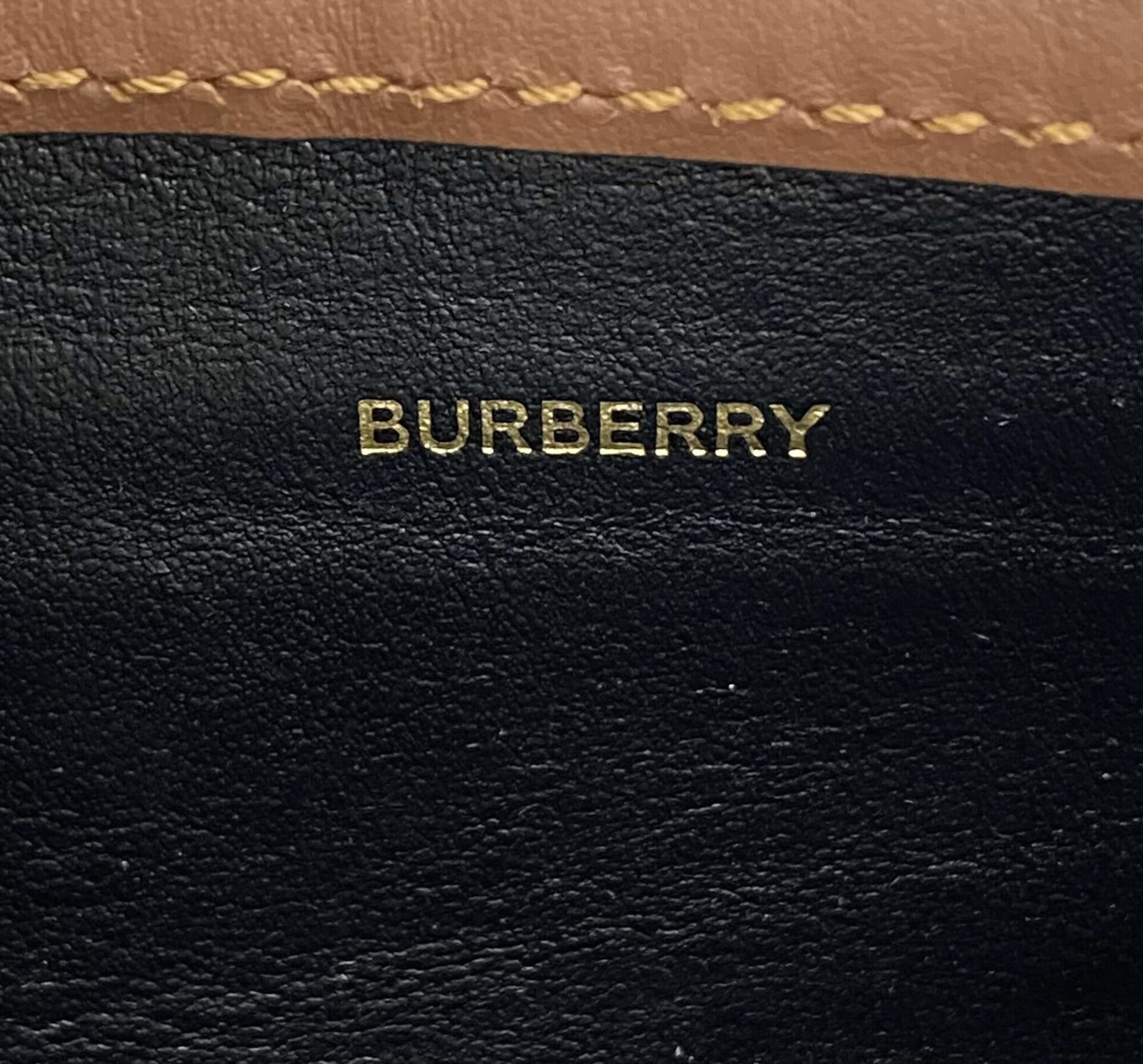 Bolsa Burberry TB Barrel