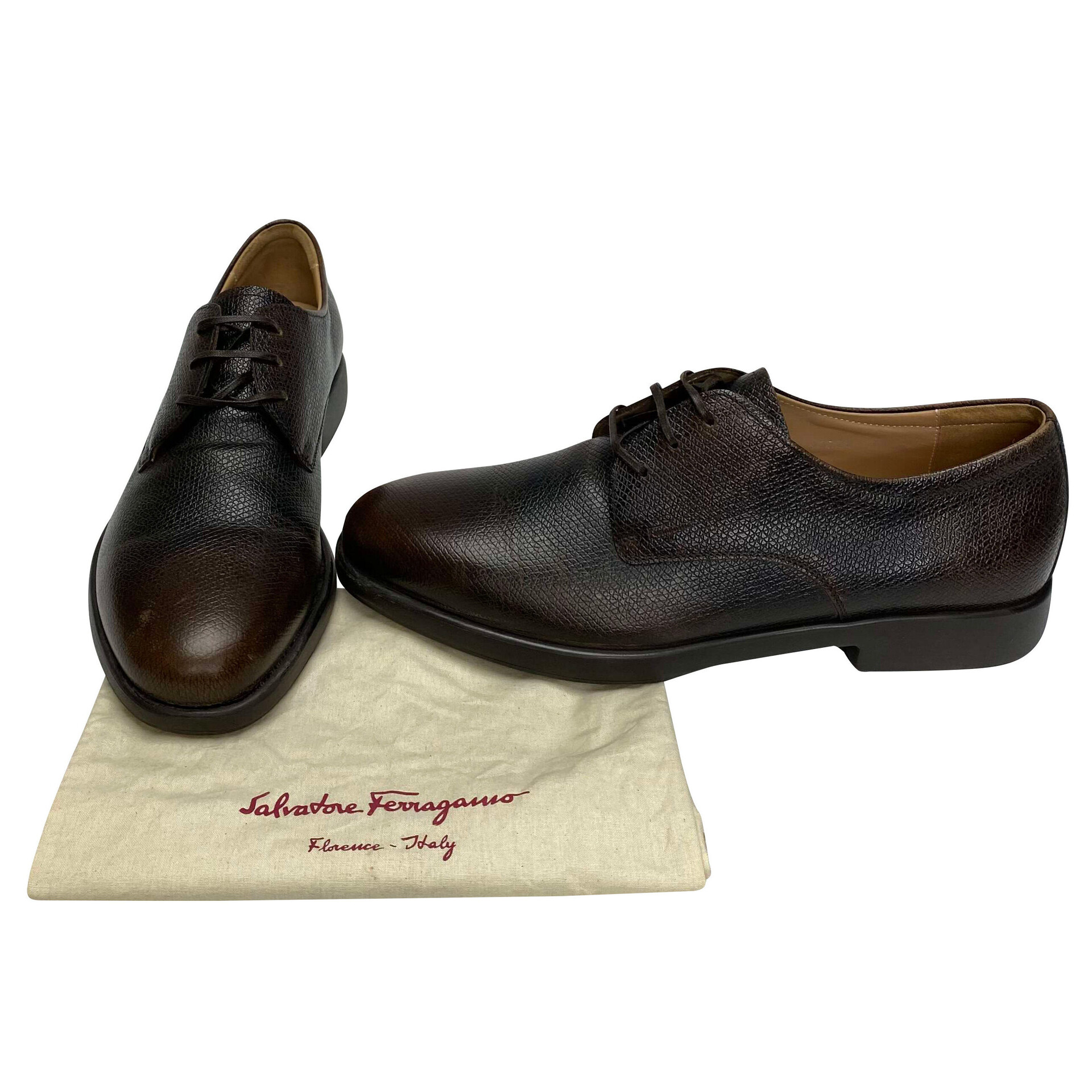 Sapato Salvatore Ferragamo Marrom