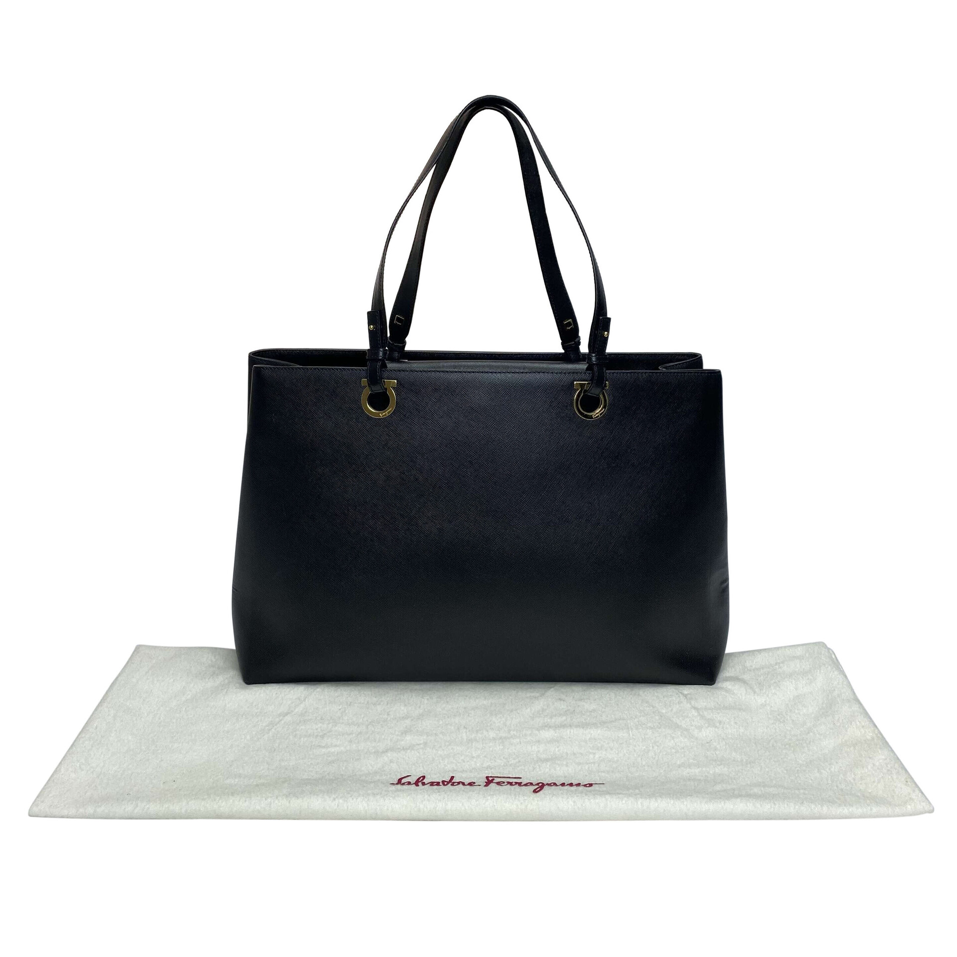 Bolsa Salvatore Ferragamo Couro Preto