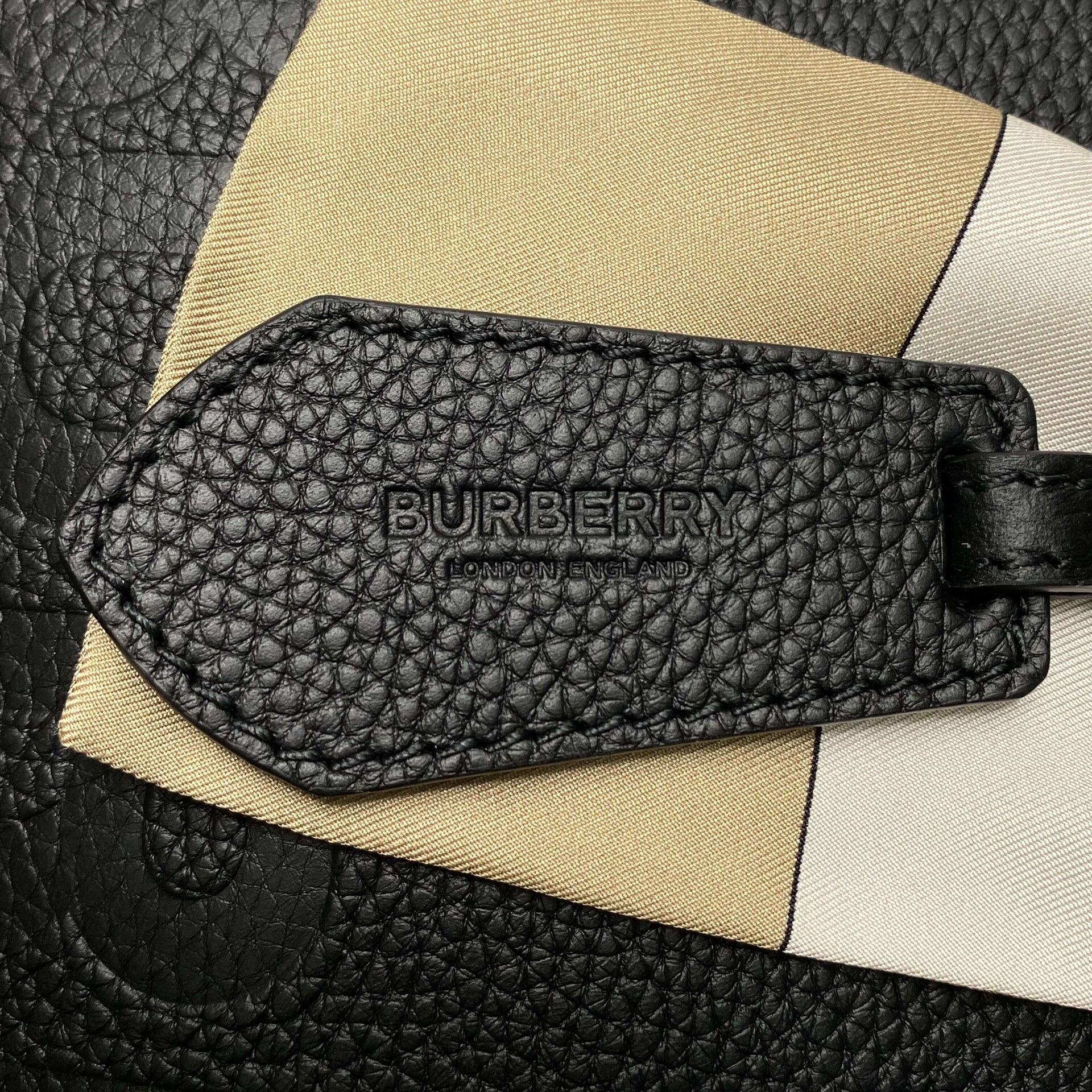 Bolsa Burberry Couro Preto