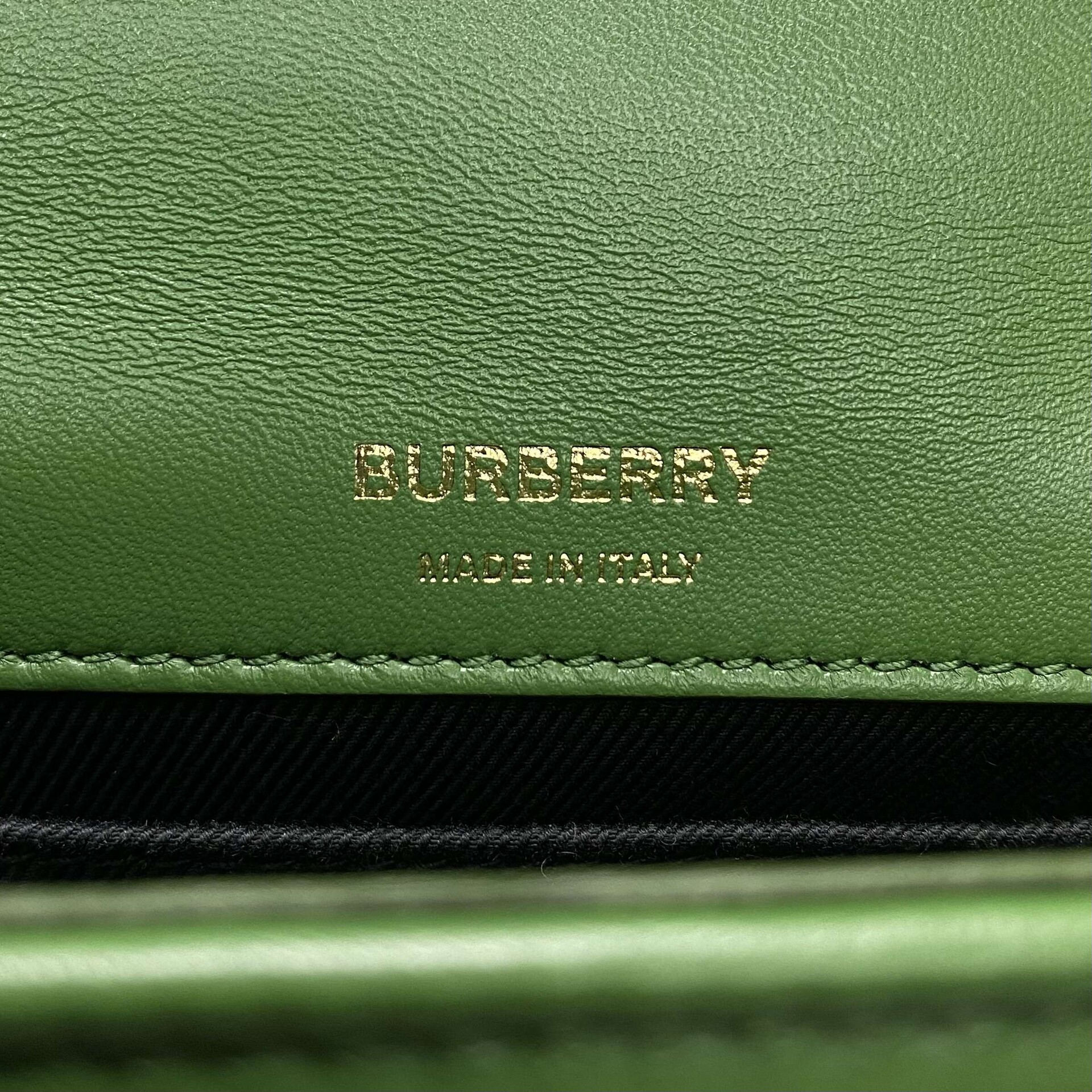 Bolsa Burberry Lola Couro Verde