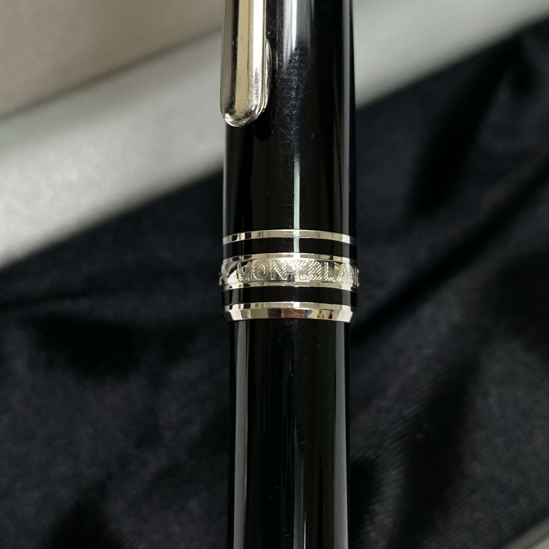 Caneta Montblanc Meisterstück Platinum Esfero