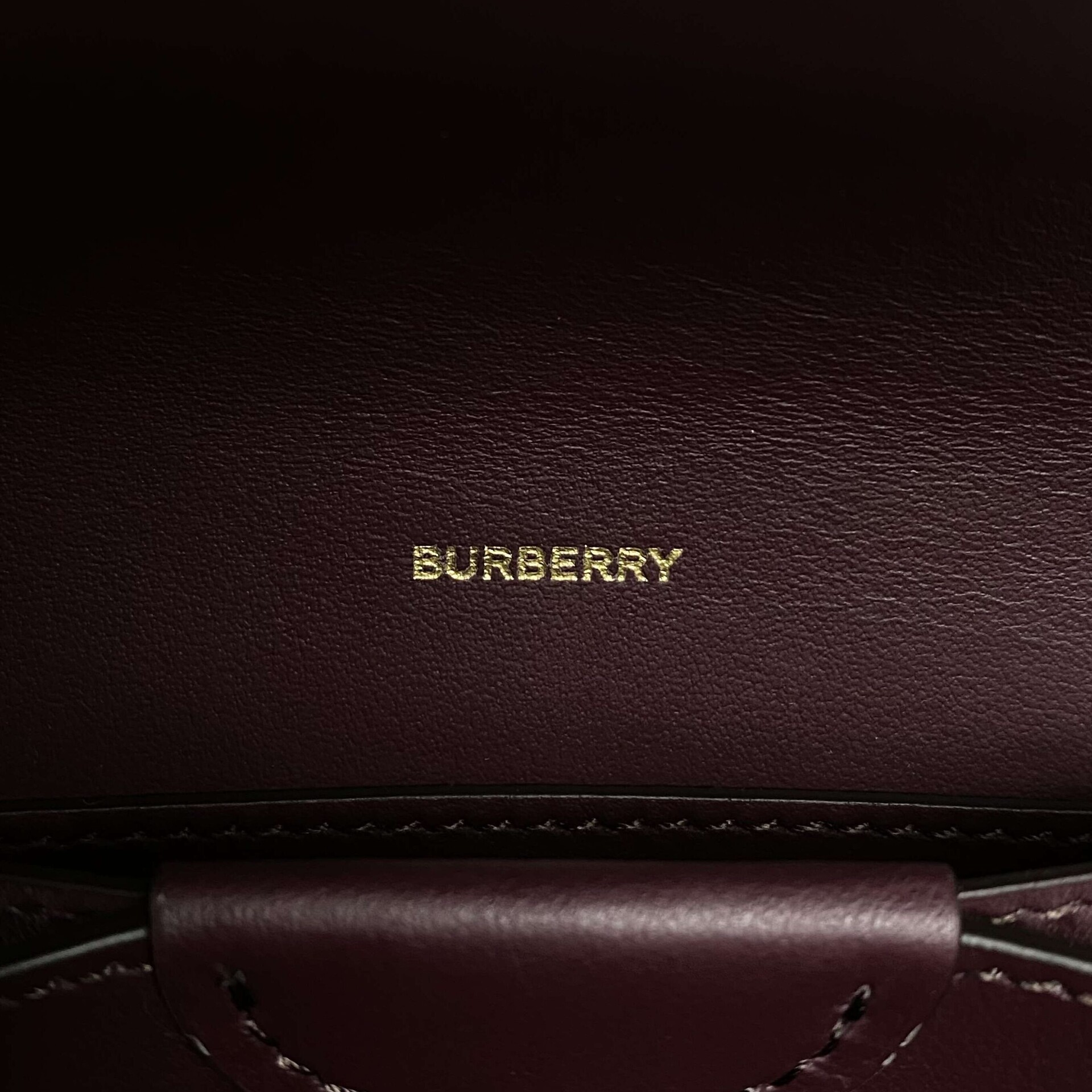 Bolsa Burberry Hazelmere Couro Vinho