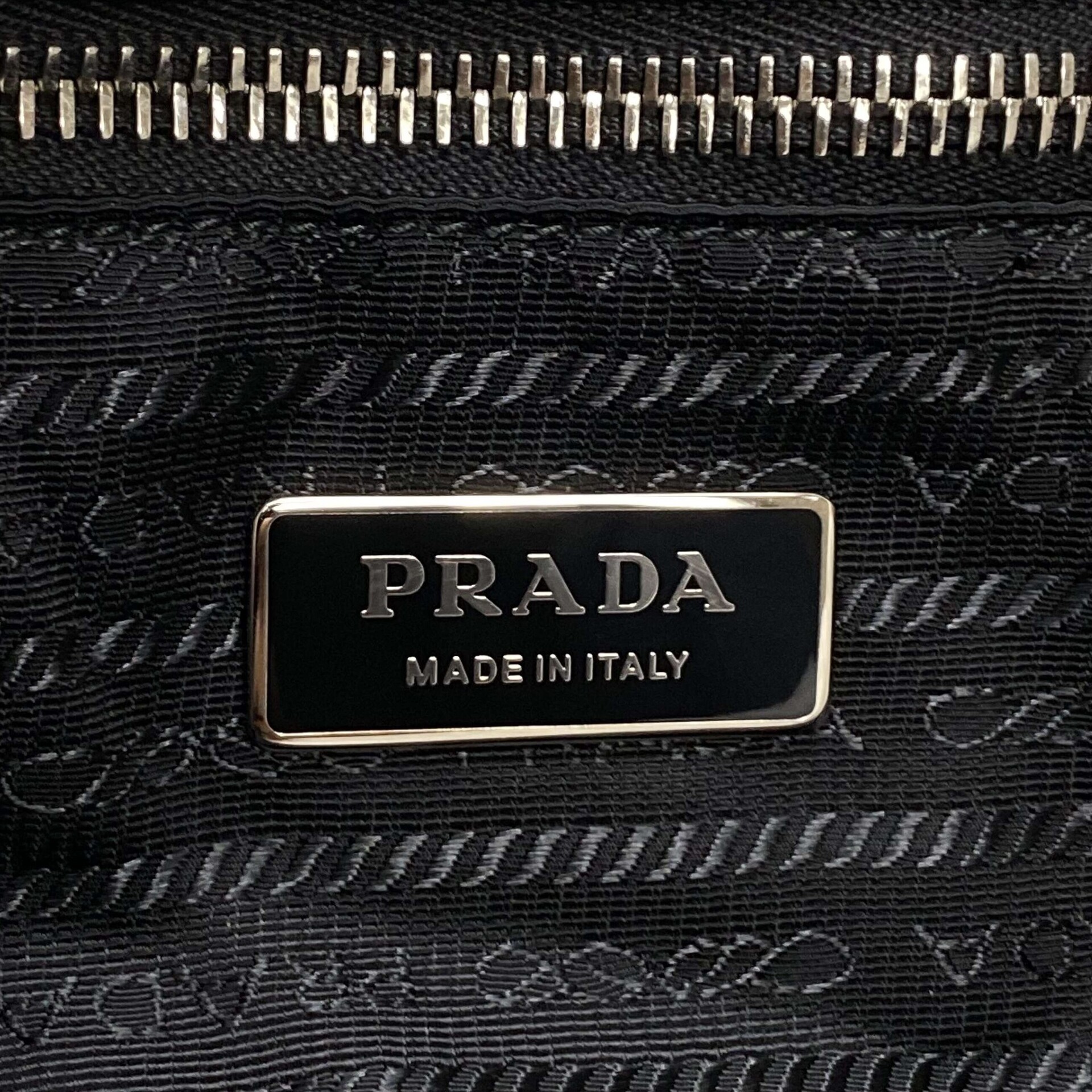 Bolsa Prada Tote Estampa Logo Branca