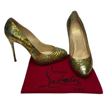 Scarpin Christian Louboutin Píton Dourado