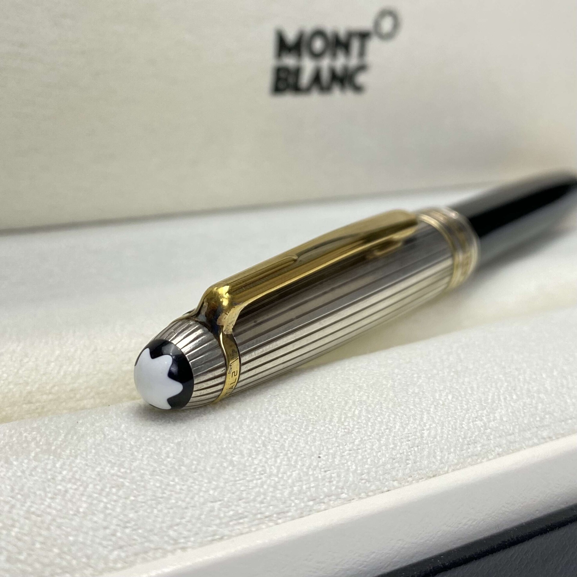 Caneta Montblanc Meisterstuck Solitaire Doue Black