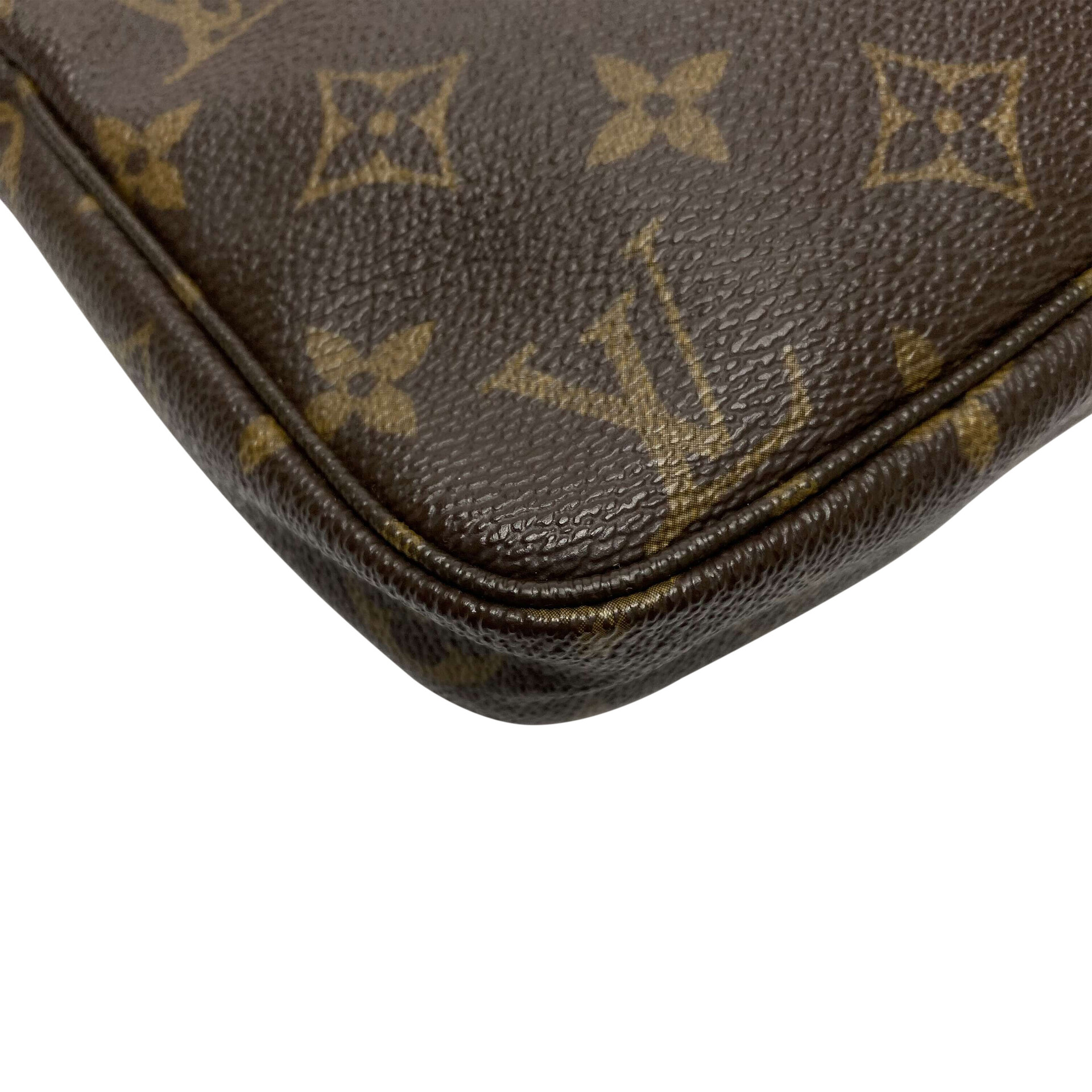 Bolsa Louis Vuitton Pochette Monograma