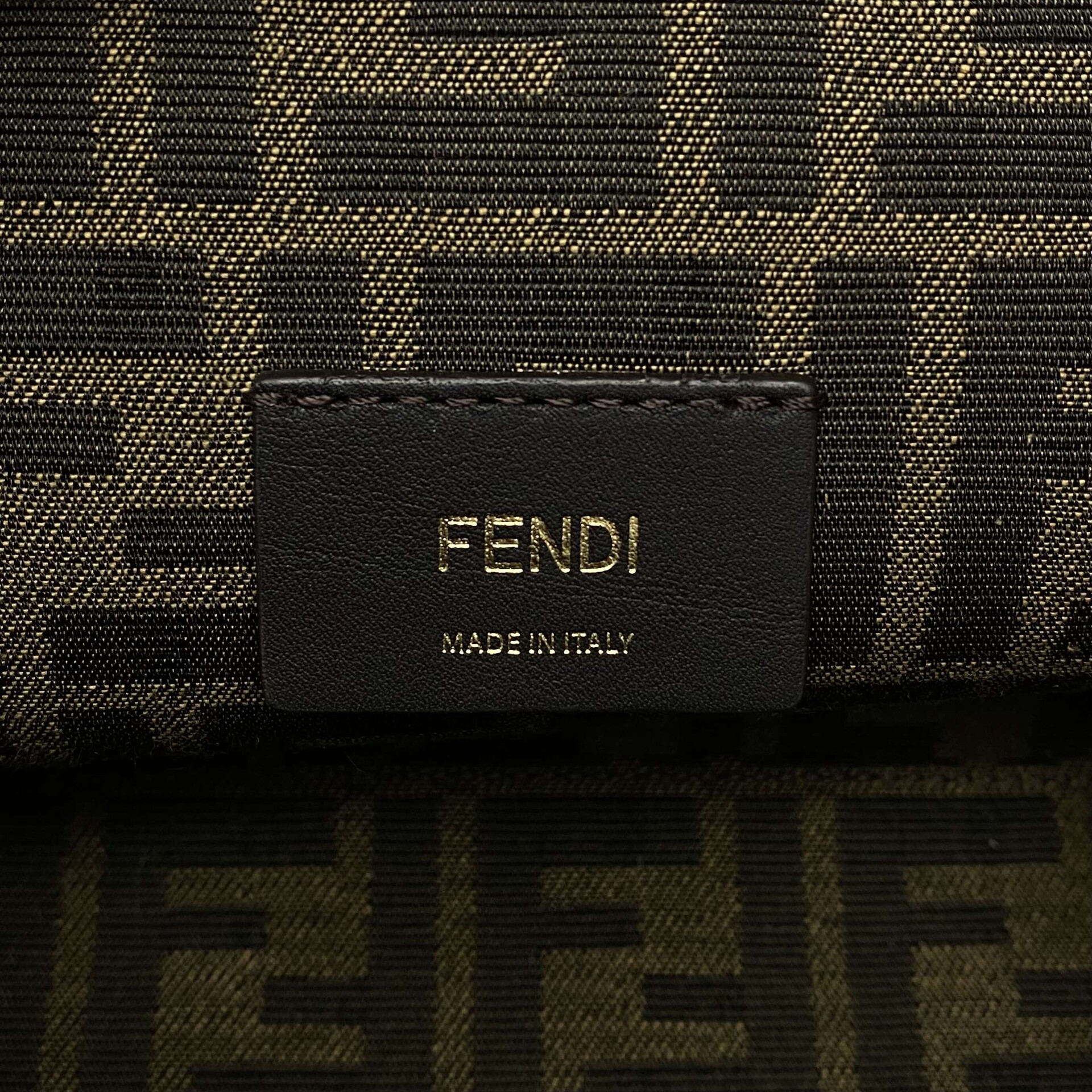 Bolsa Fendi Shine Napa First Marinho