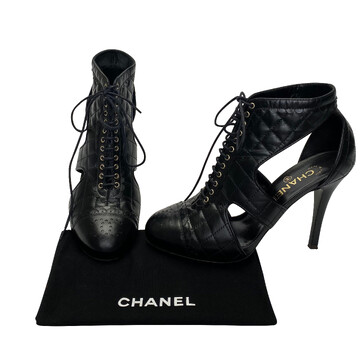 Bota Chanel Couro Preta