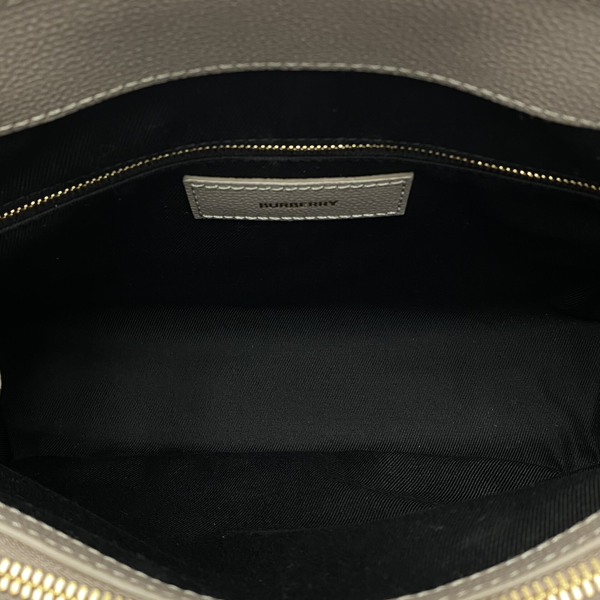 Bolsa Burberry Banner Couro Cinza