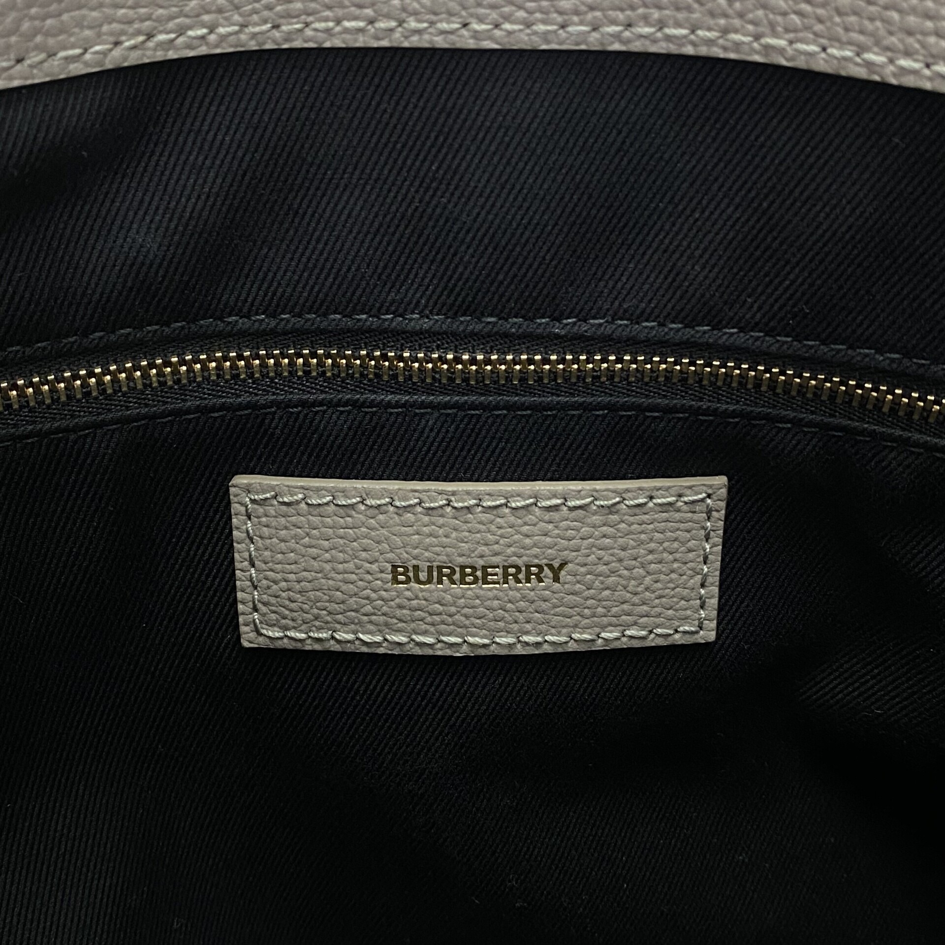 Bolsa Burberry Banner Couro Cinza