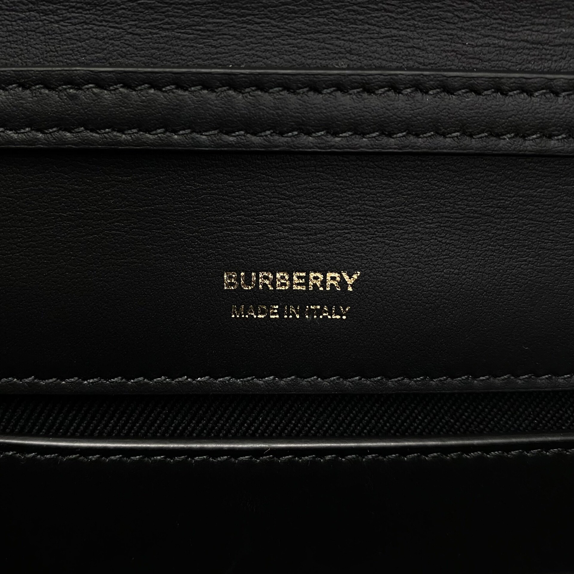 Bolsa Burberry Couro Preta