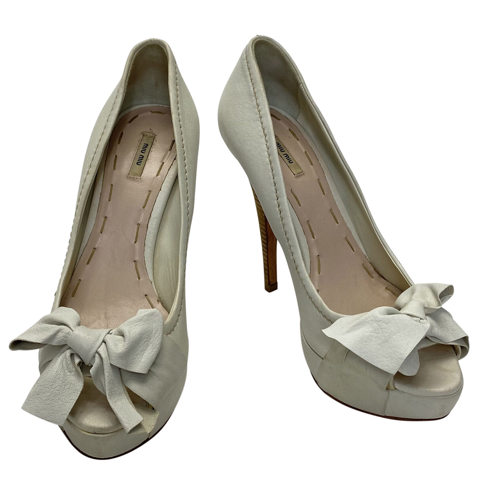 Peep Toe Miu Miu Laço Off White
