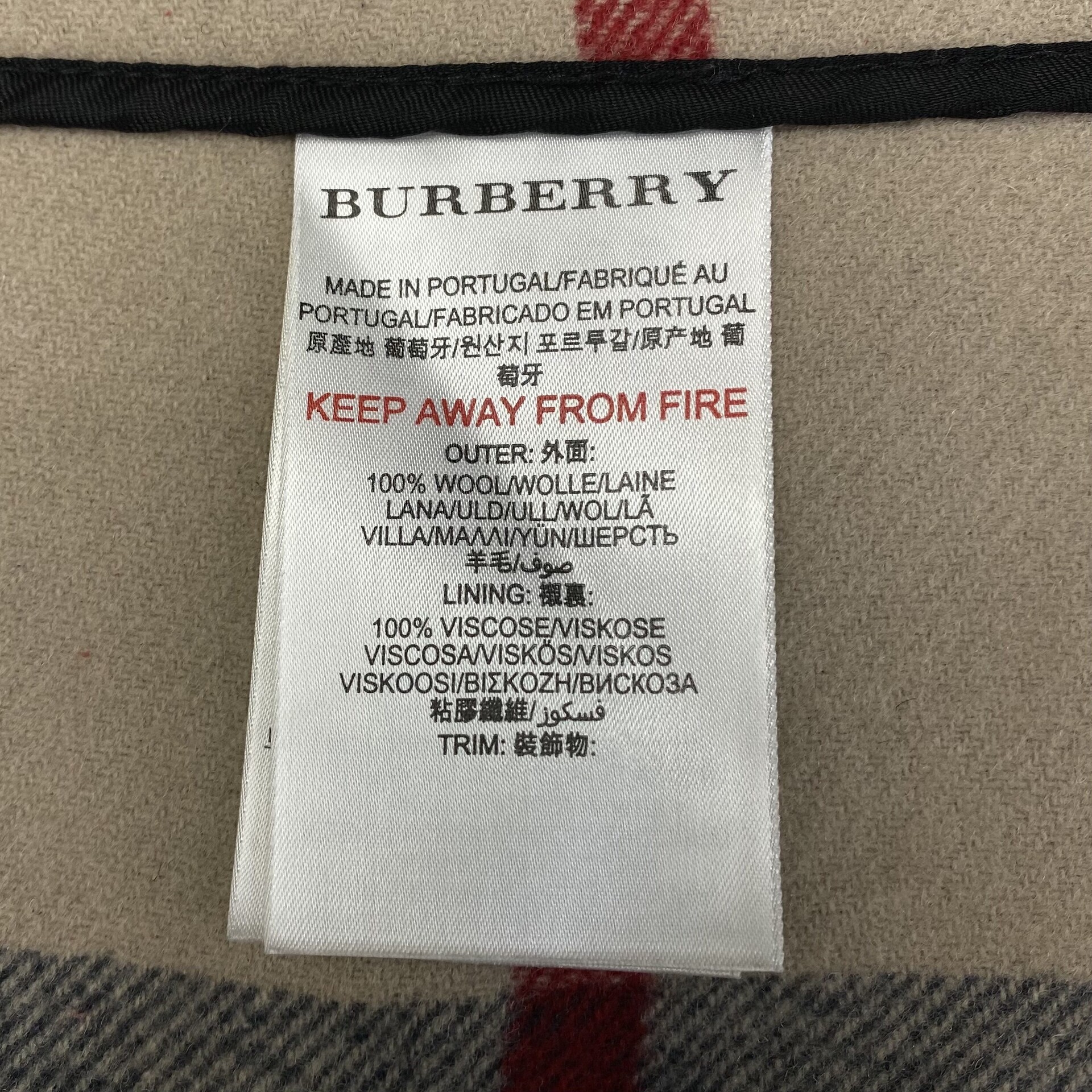 Casaco Burberry Lã Preto Infantil