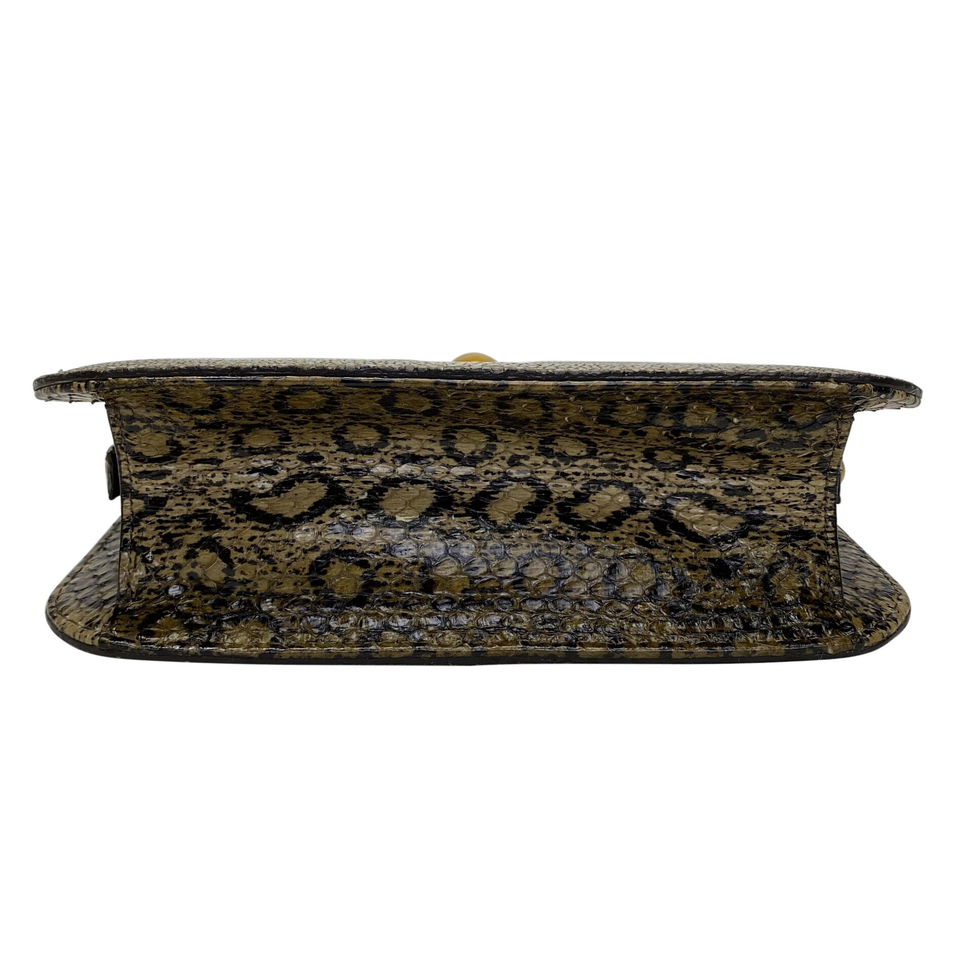 Clutch Fendi Arraia