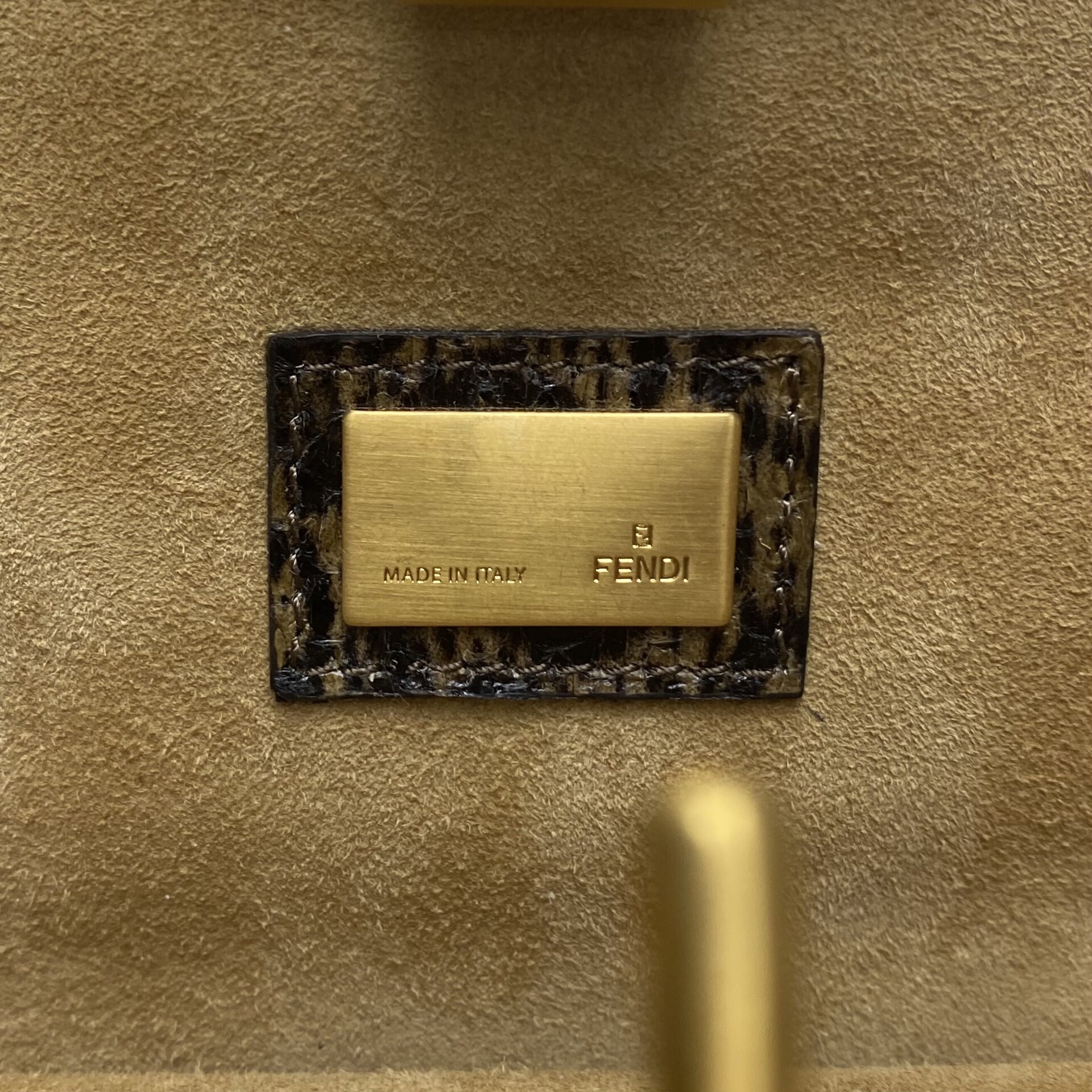 Clutch Fendi Arraia