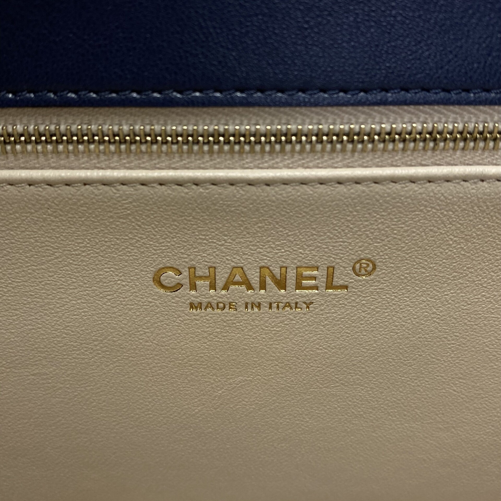 Bolsa Chanel Coco Luxe Two Pocket Flap Azul
