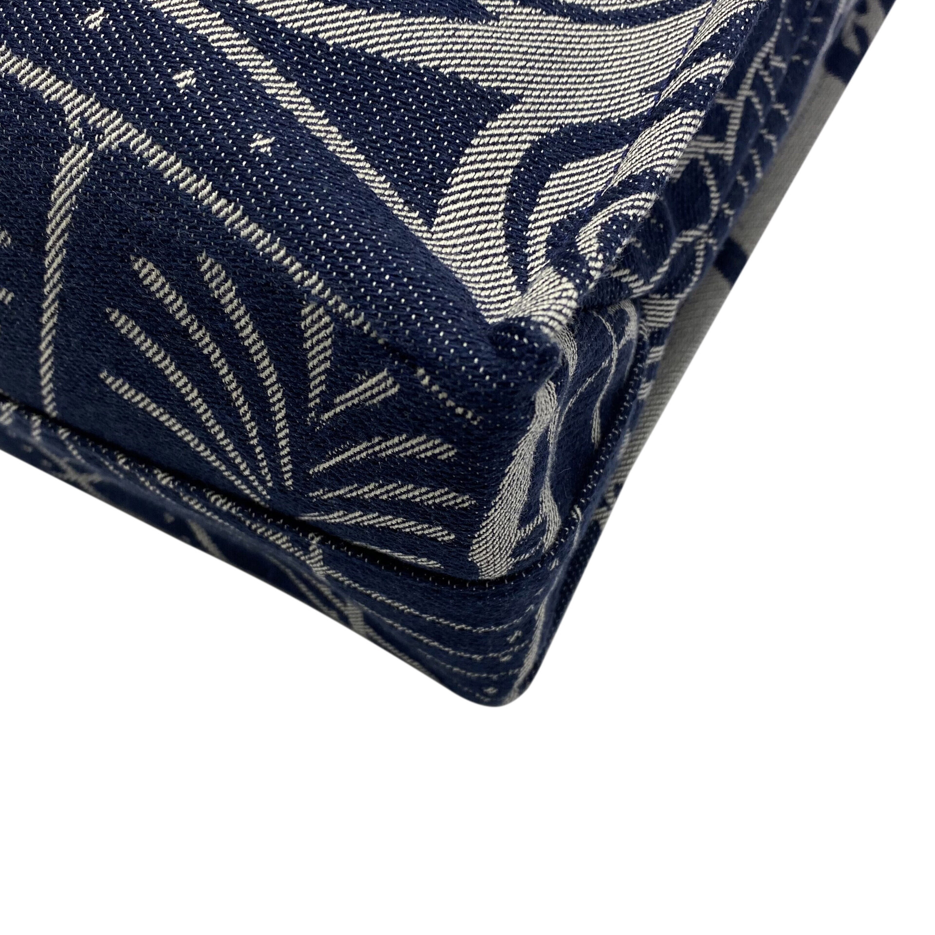 Bolsa Burberry Square Tote
