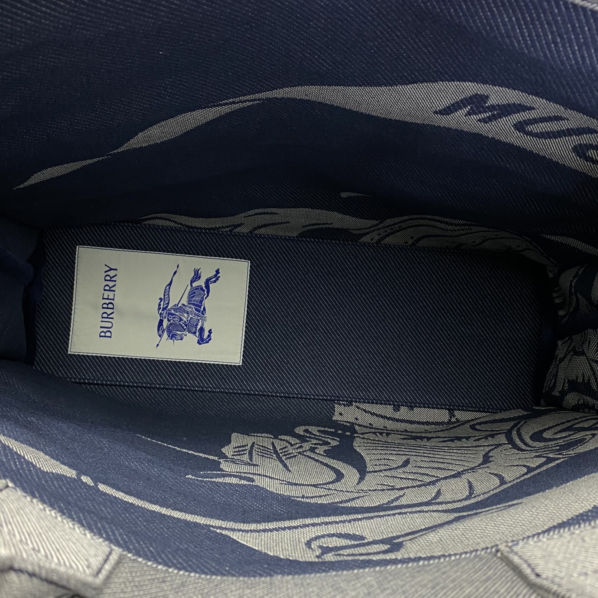 Bolsa Burberry Square Tote