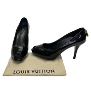 Peep Toe Louis Vuitton Verniz Preto