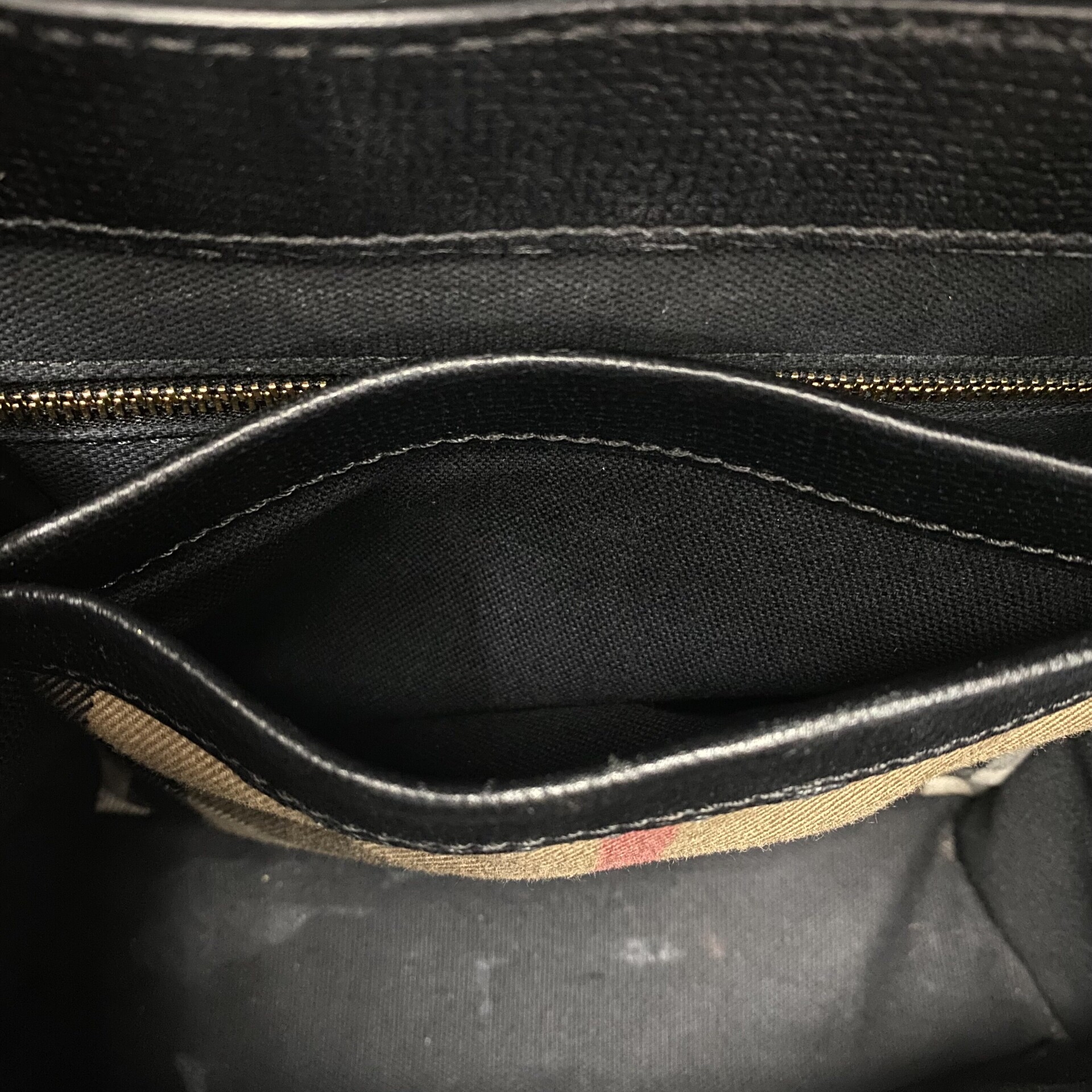 Bolsa Burberry Couro Preta