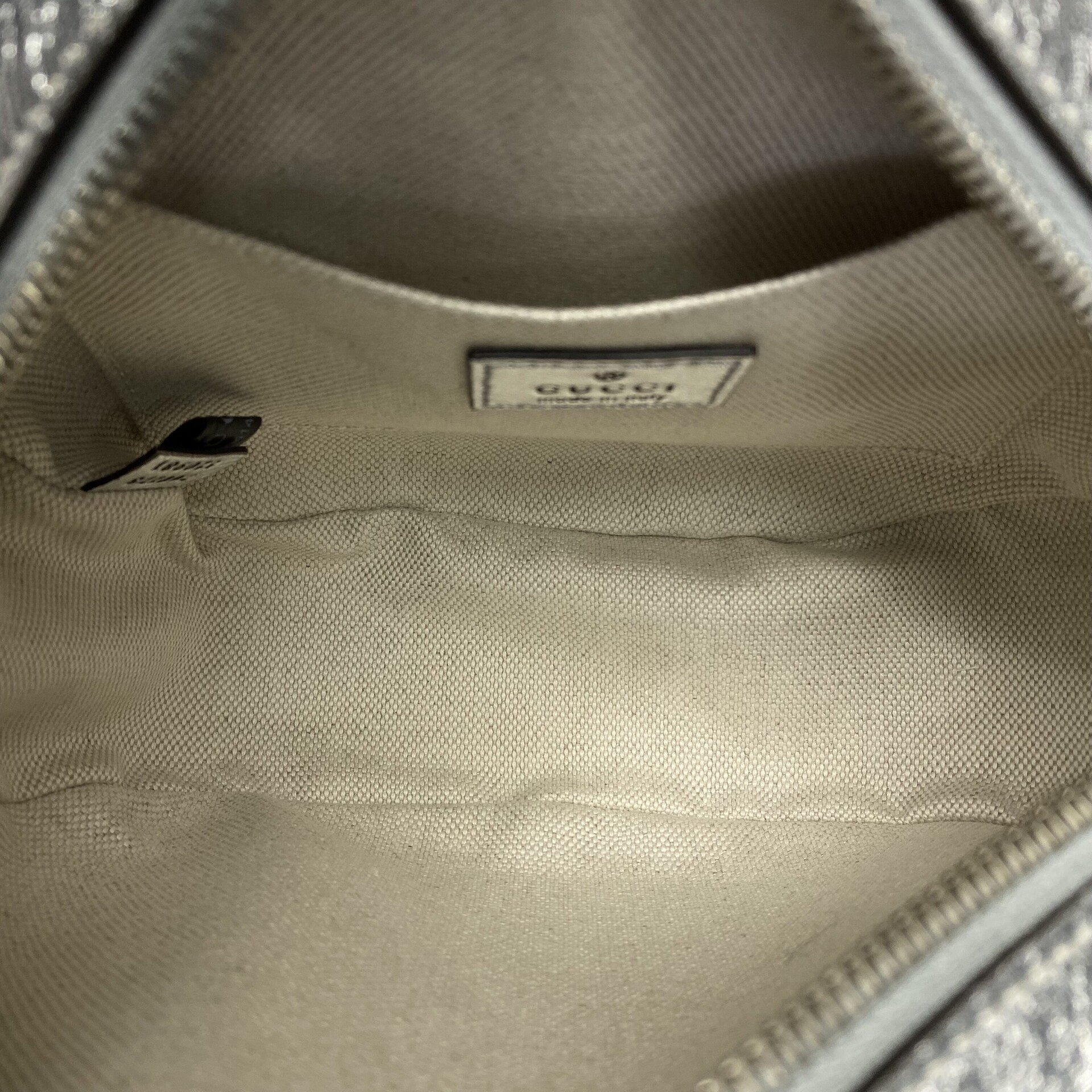 Bolsa Gucci Blondie Transversal Prata