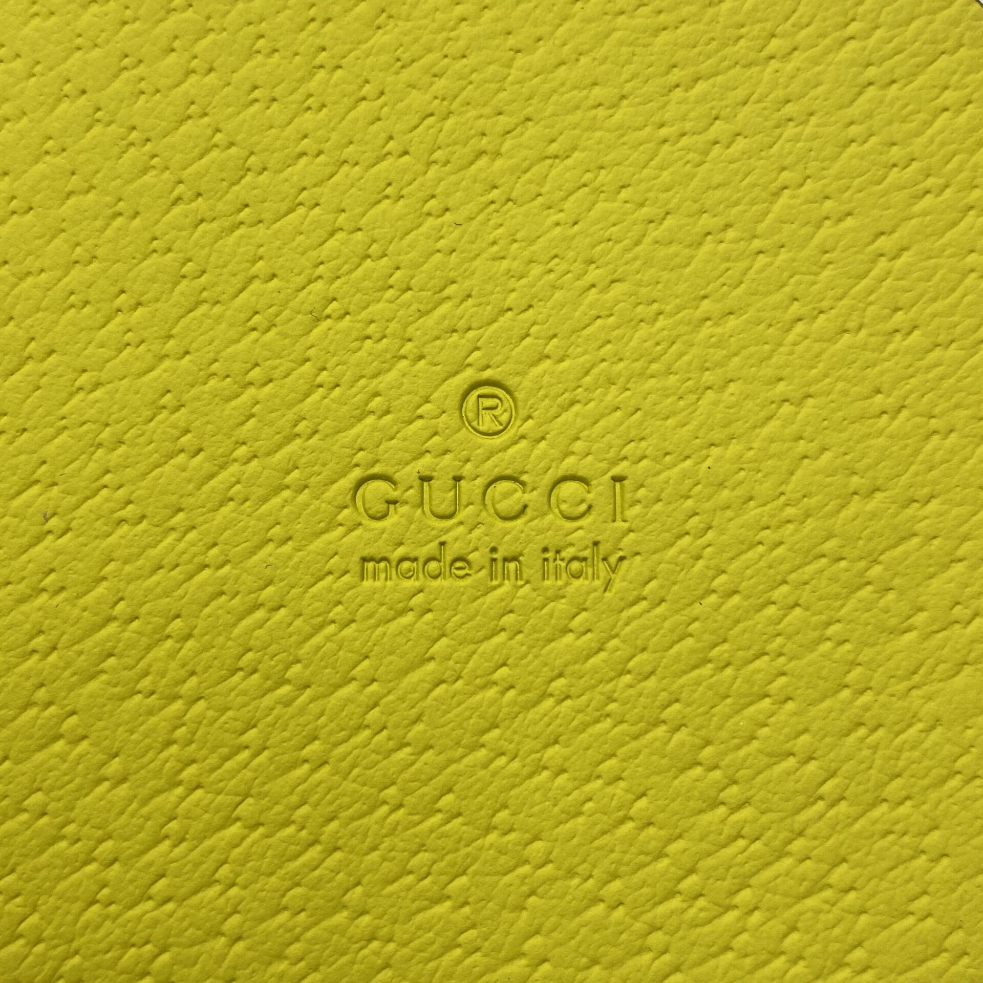 Peso de Papel Gucci