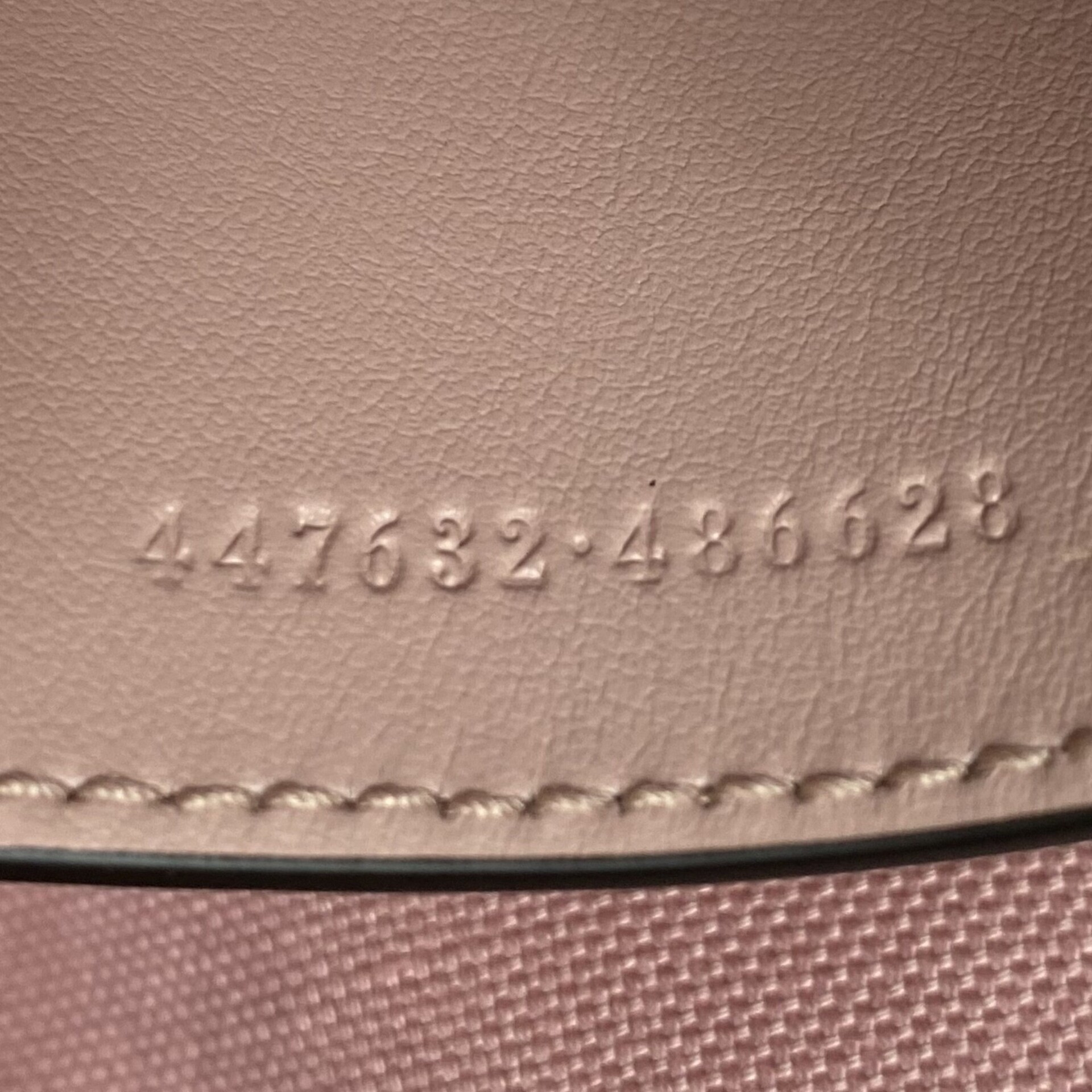 Bolsa Gucci GG Marmont Rosa