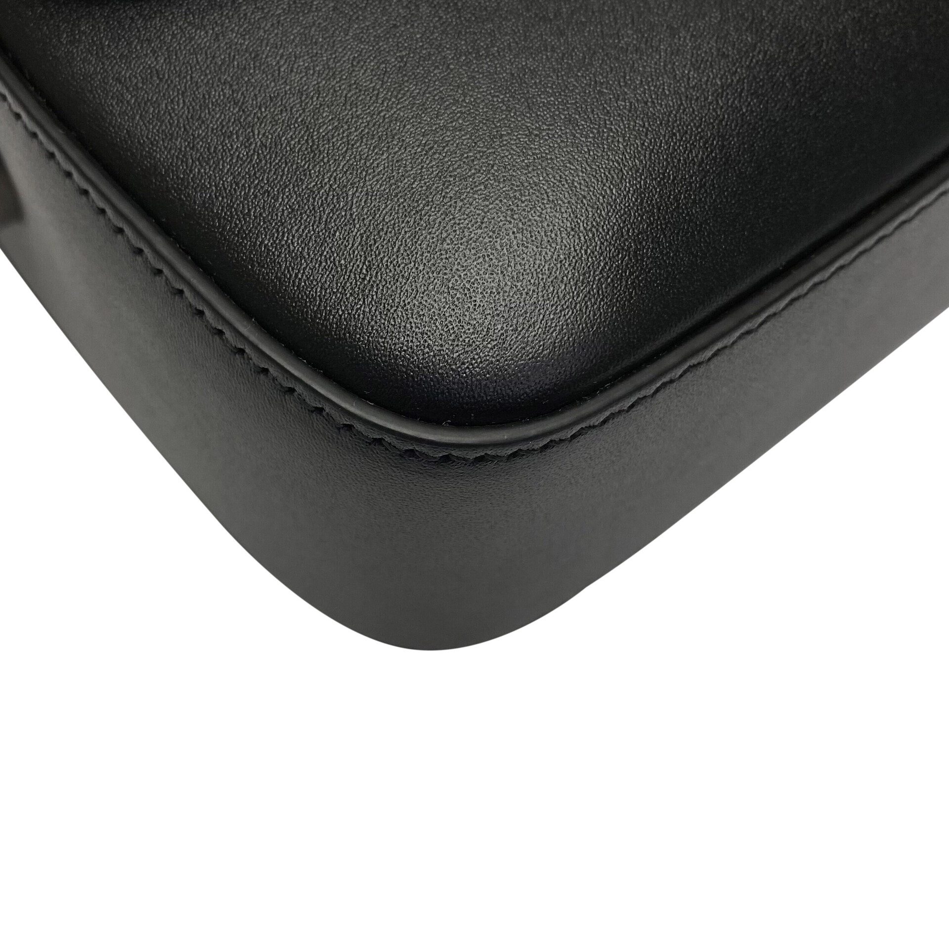 Bolsa Gucci Petite GG Preta