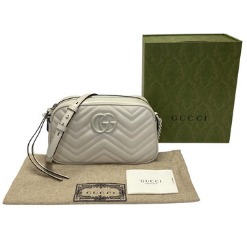 Bolsa Gucci GG Marmont Off White