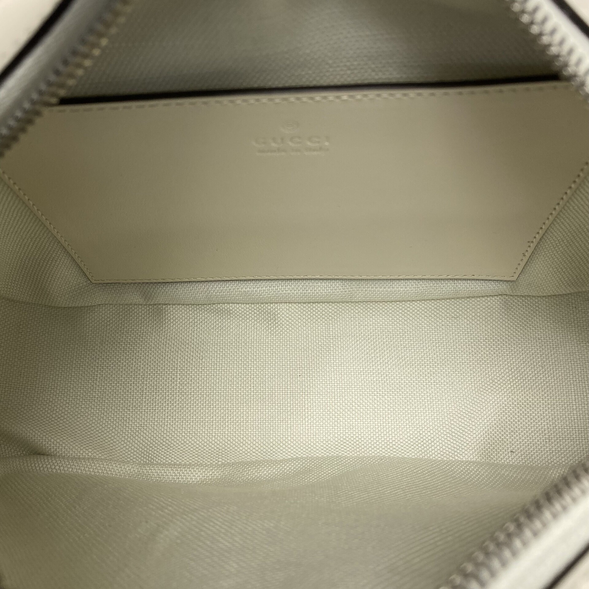 Bolsa Gucci GG Marmont Off White