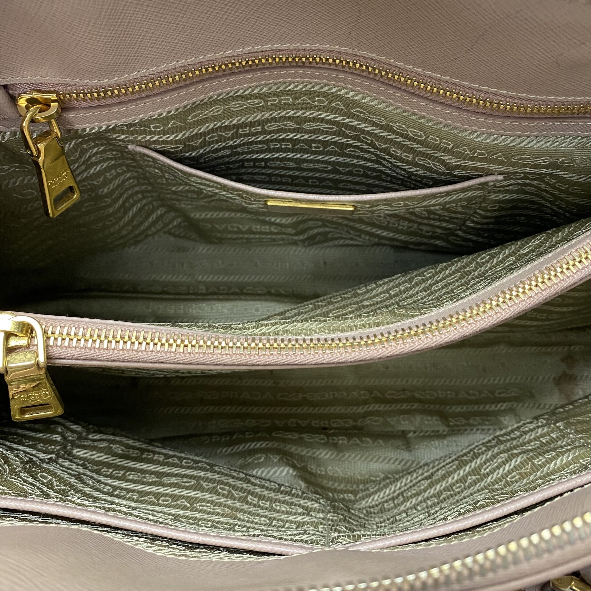 Bolsa Prada Tote Couro Saffiano Bege