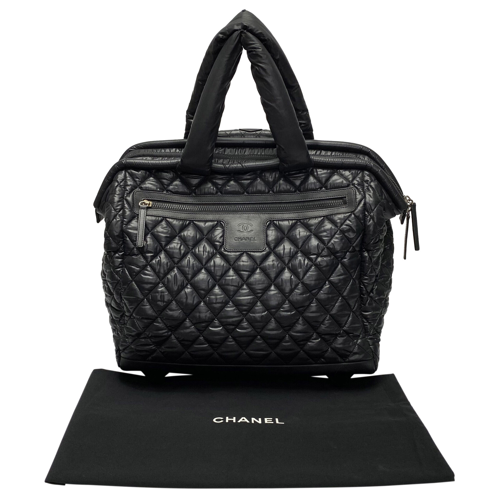 Mala Chanel Nylon Coco Cocoon Rolling Trolley Preto