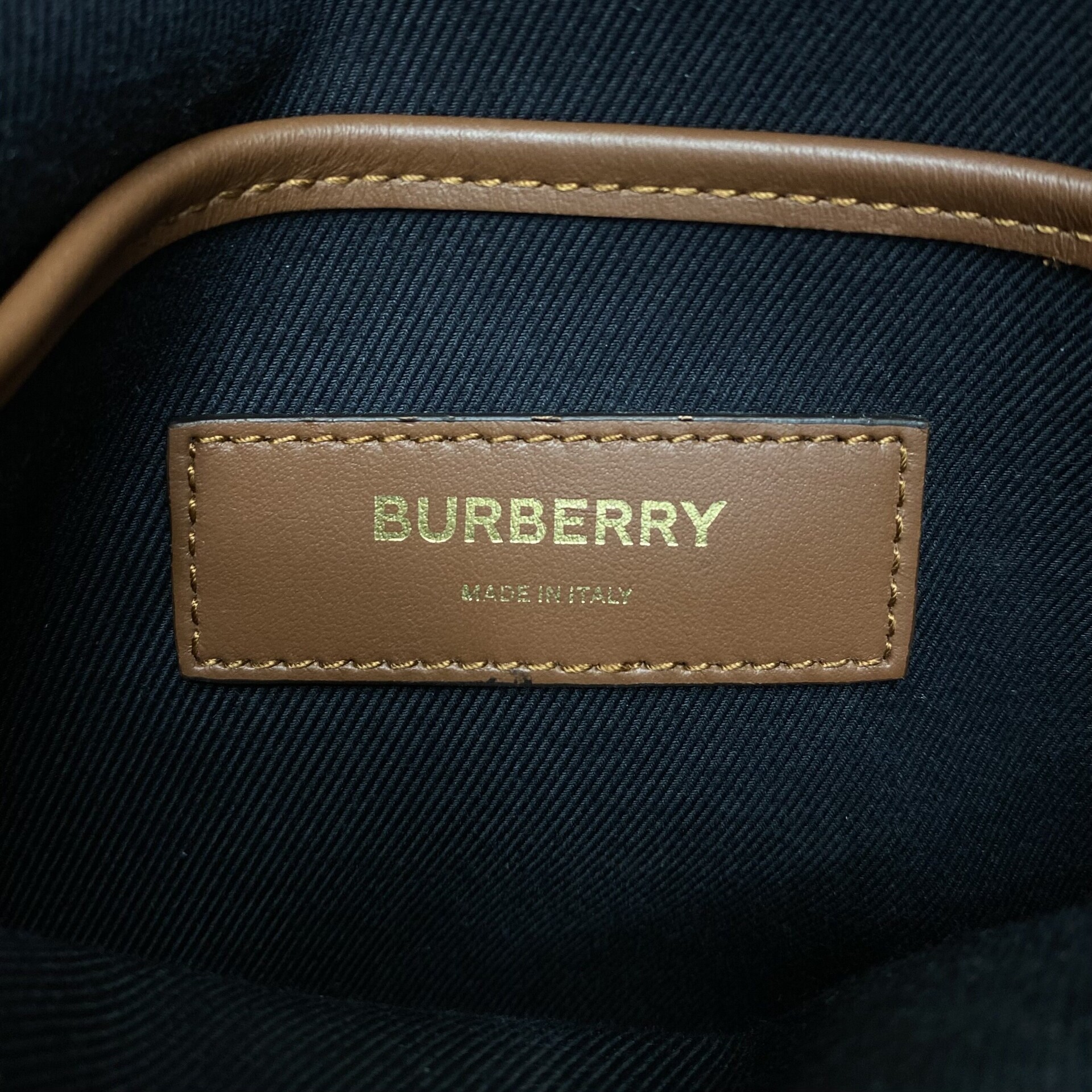 Bolsa Burberry Crossbody