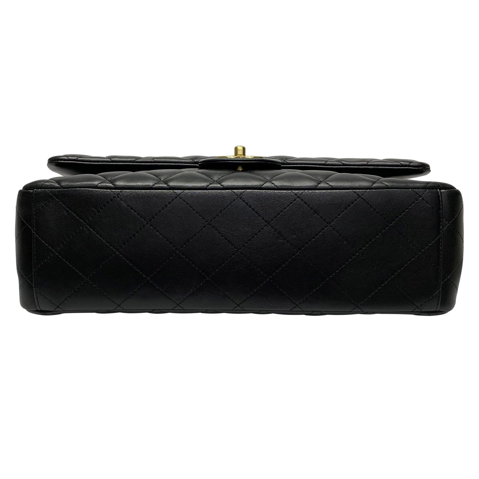 Bolsa Chanel Clássica Double Flap Maxi Couro Preta