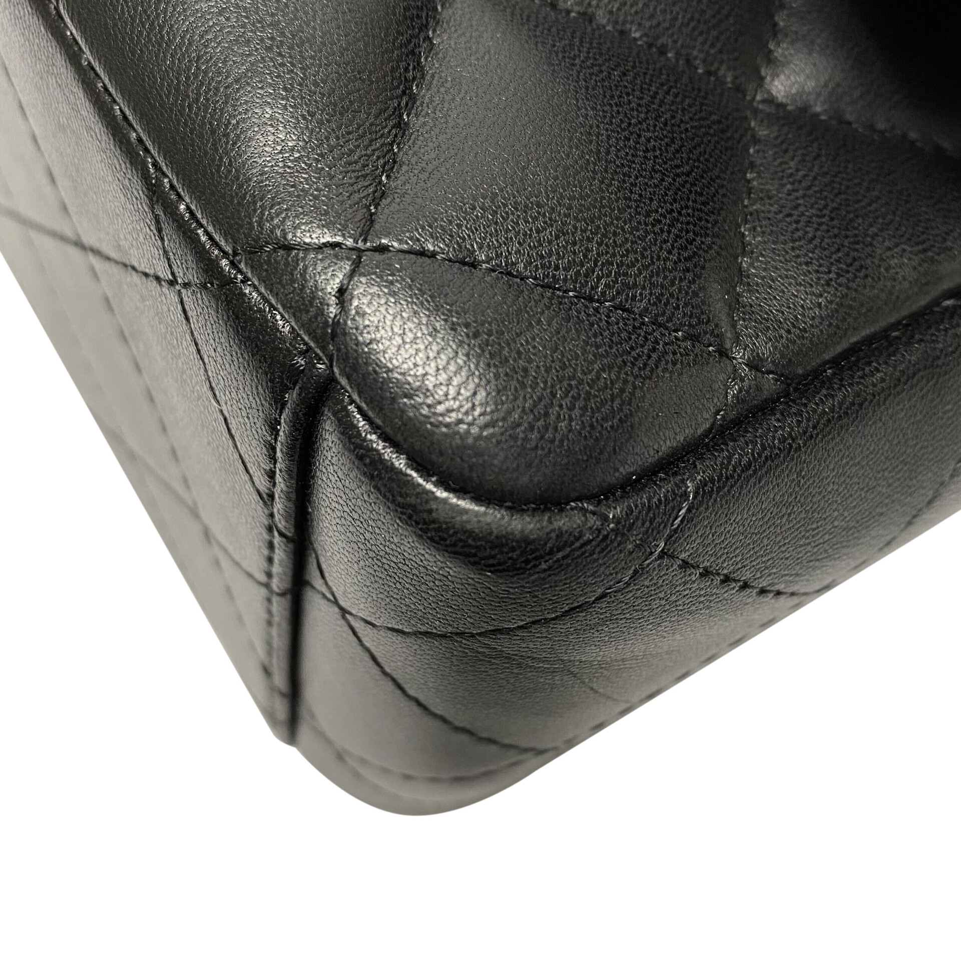 Bolsa Chanel Clássica Double Flap Maxi Couro Preta