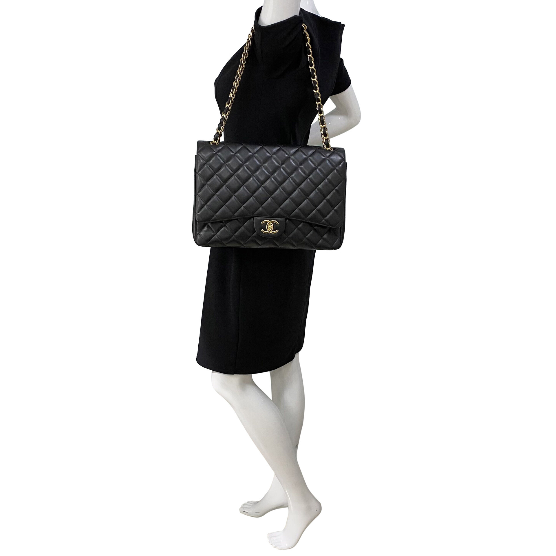 Bolsa Chanel Clássica Double Flap Maxi Couro Preta
