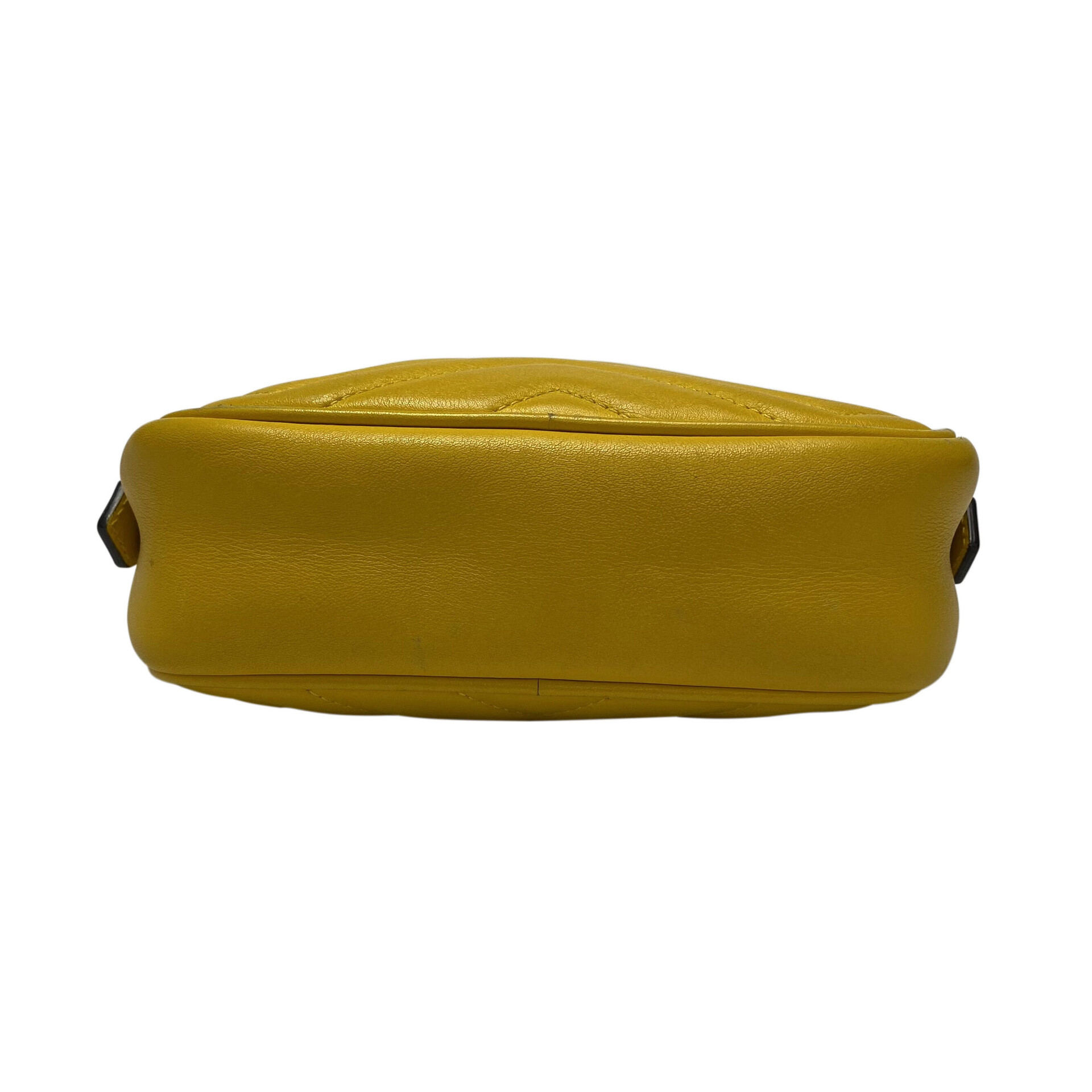 Bolsa Gucci GG Marmont Amarela