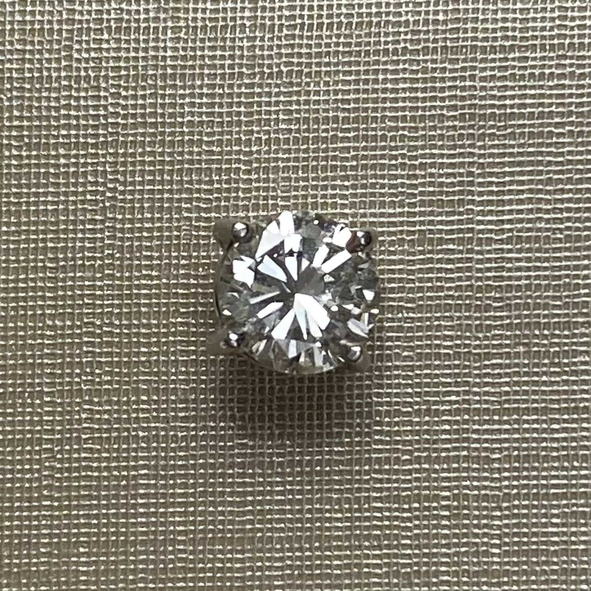 Par de Brincos Solitários - 1.10 ct