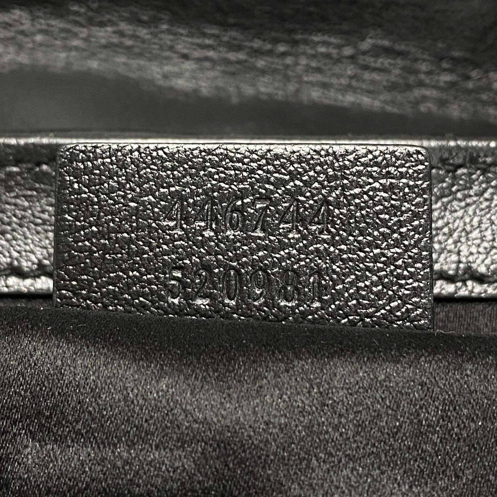 Bolsa Gucci GG Marmont Paetês