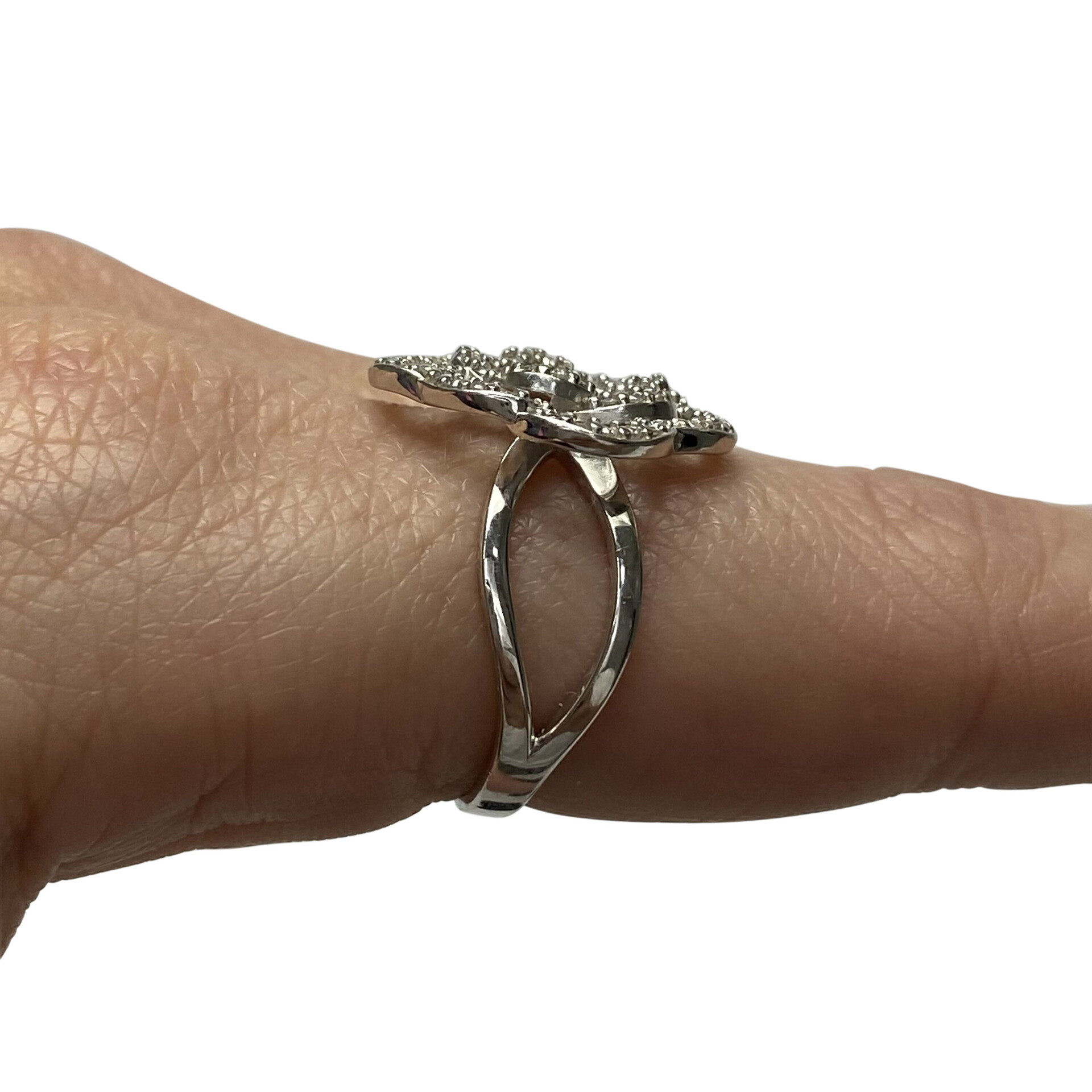 Anel Vivara Flor com Diamantes