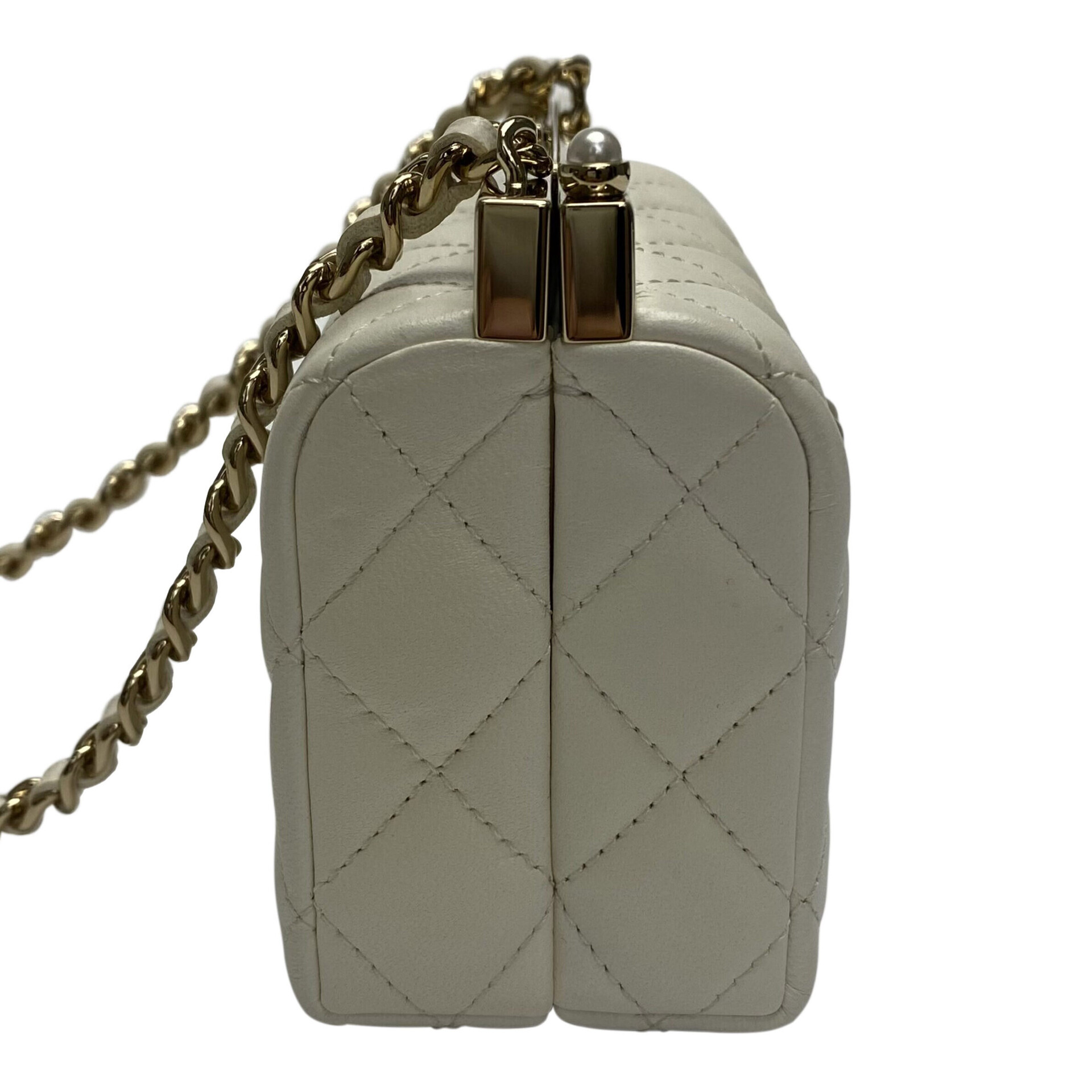 Bolsa Chanel Pearl CC Frame