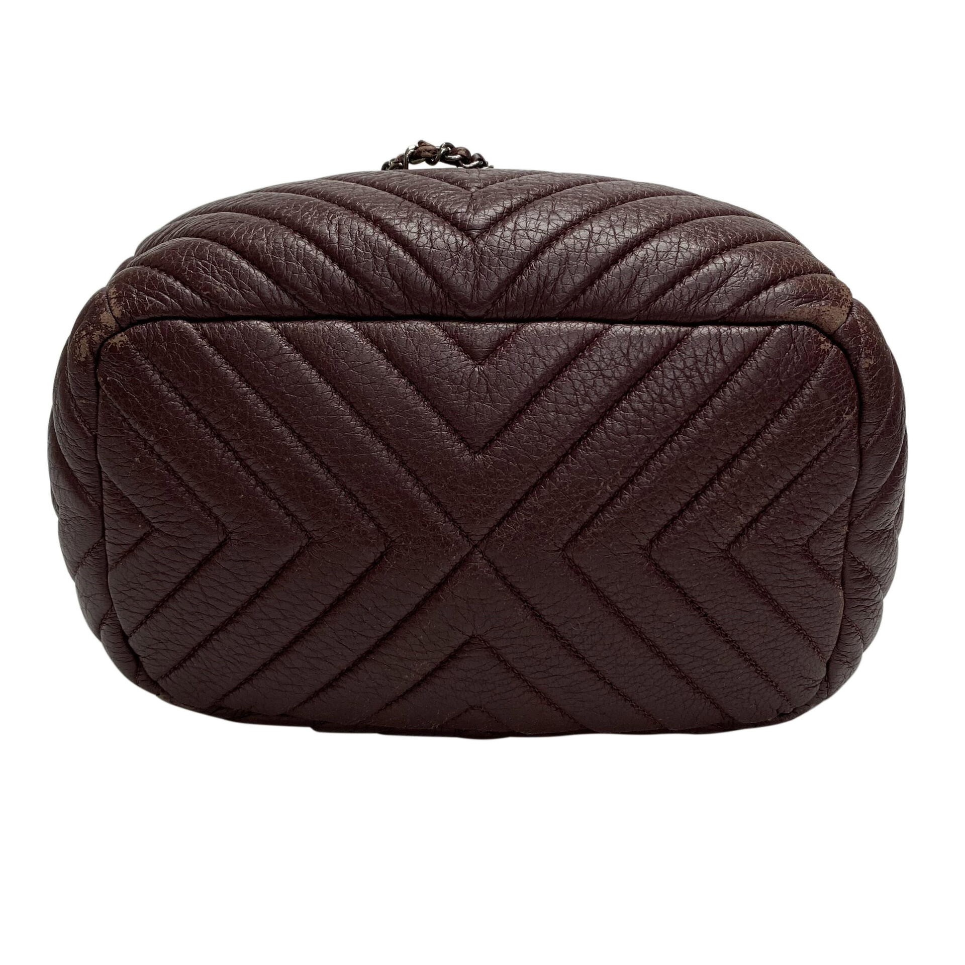 Bolsa Chanel Chevron Urban Spirit Bucket