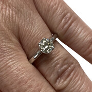 Anel Solitário - 0.77 ct