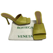 Sandália Bottega Veneta Stretch Mule Couro Amarelo